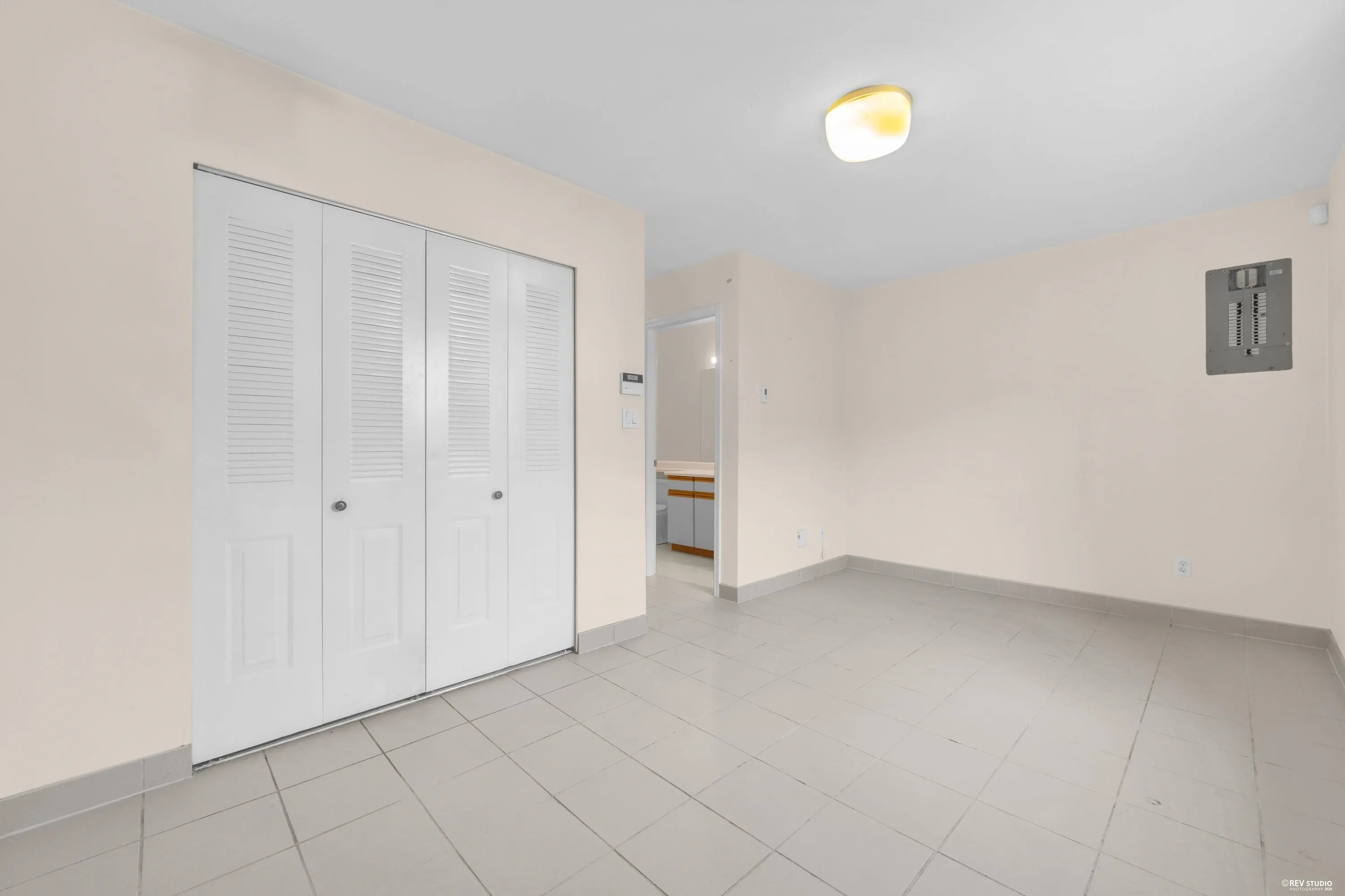 3681 Scales Place