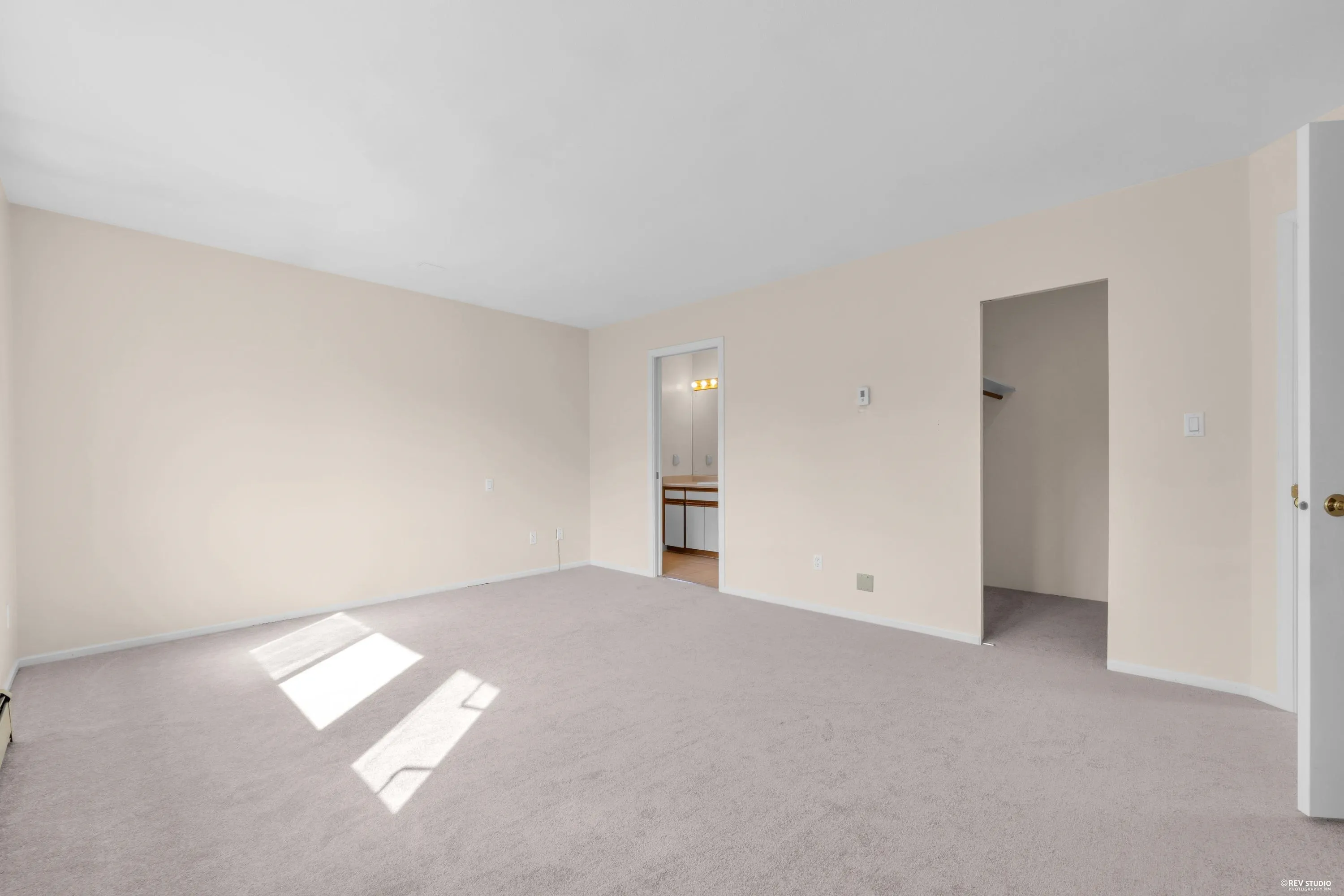 3681 Scales Place