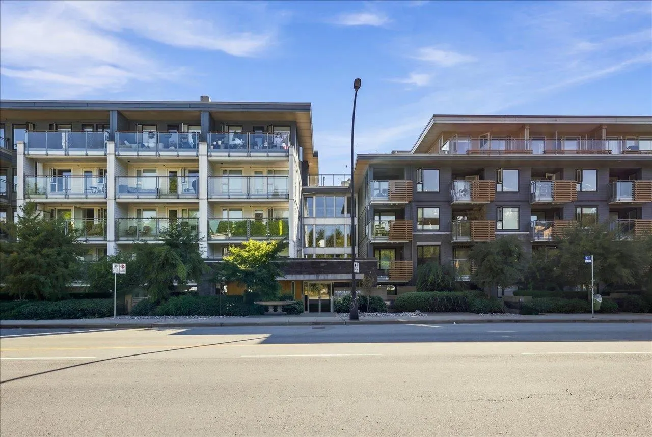 221 E 3rd Street #102