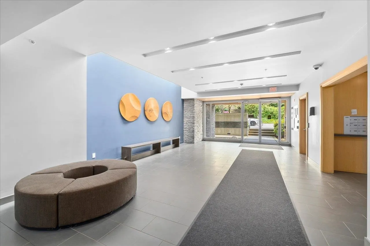 221 E 3rd Street #102