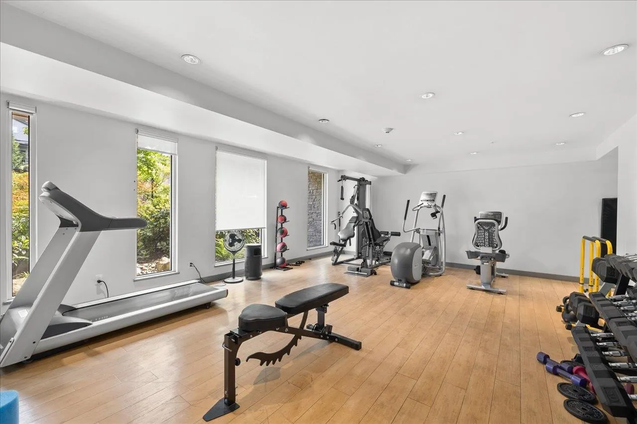 221 E 3rd Street #102