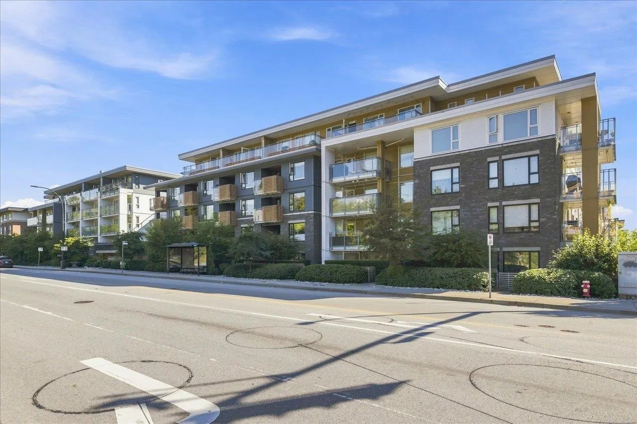 221 E 3rd Street #102