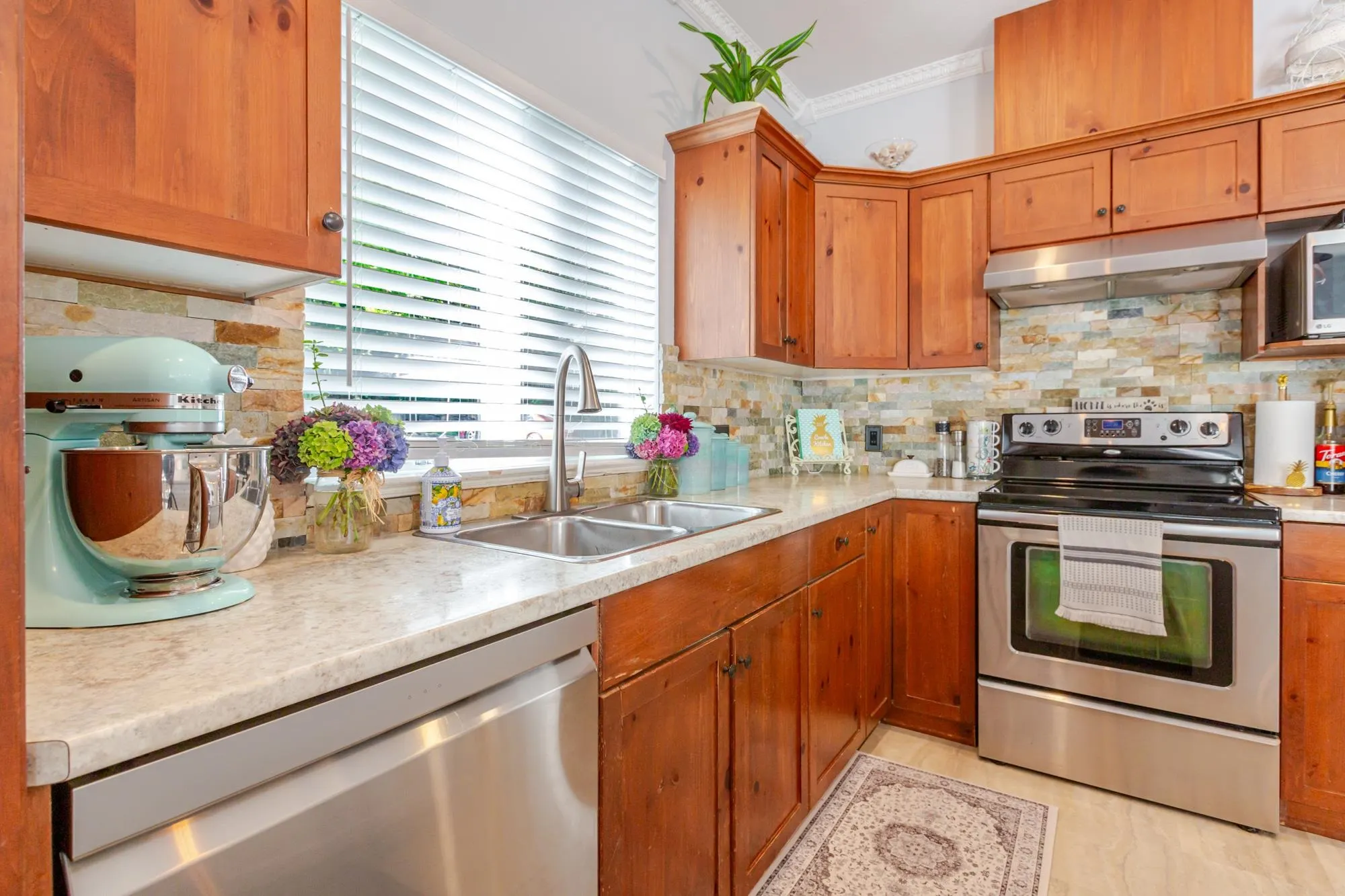 4373 Atwood Crescent