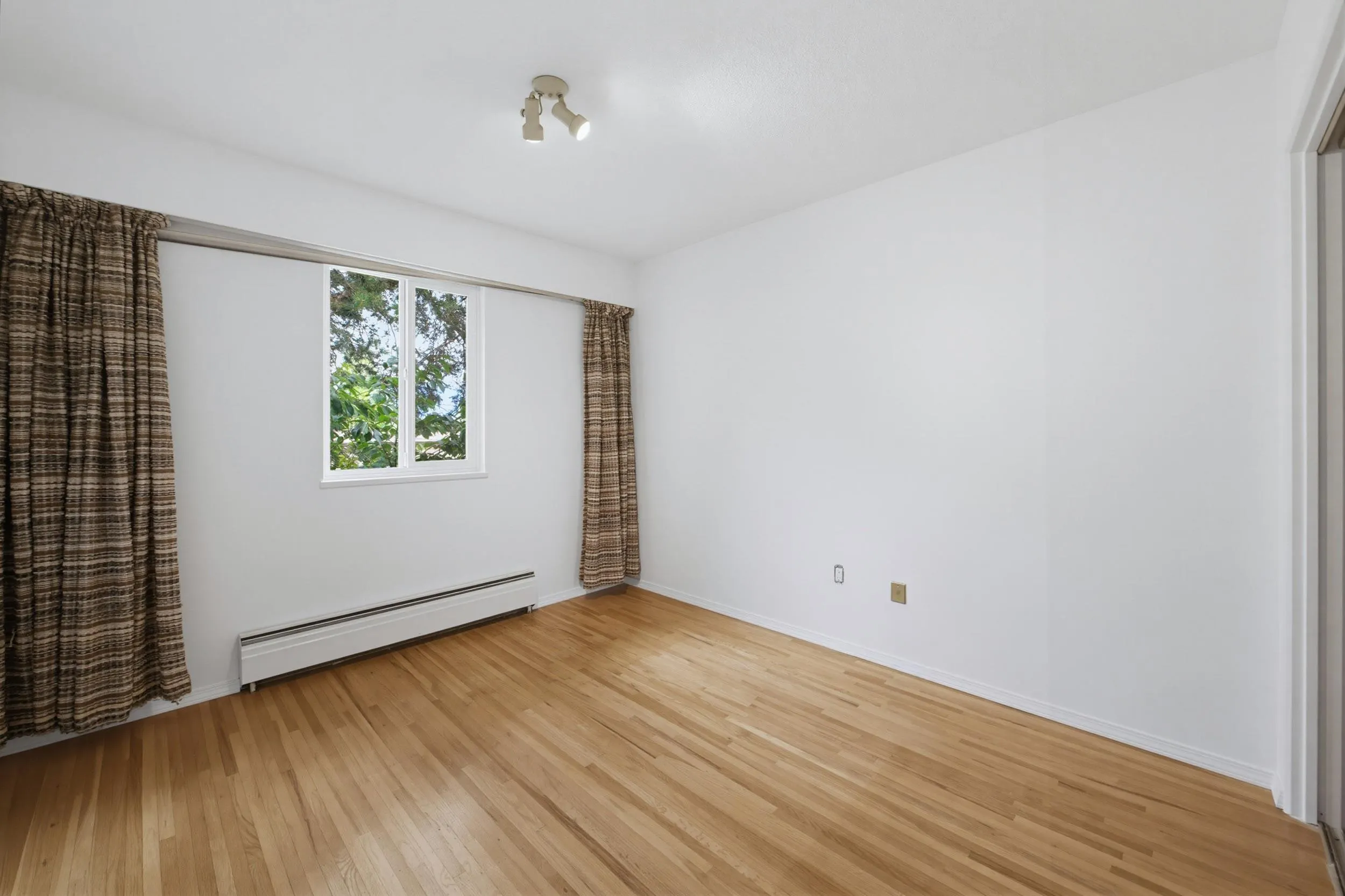 2125 W 2nd Avenue #301