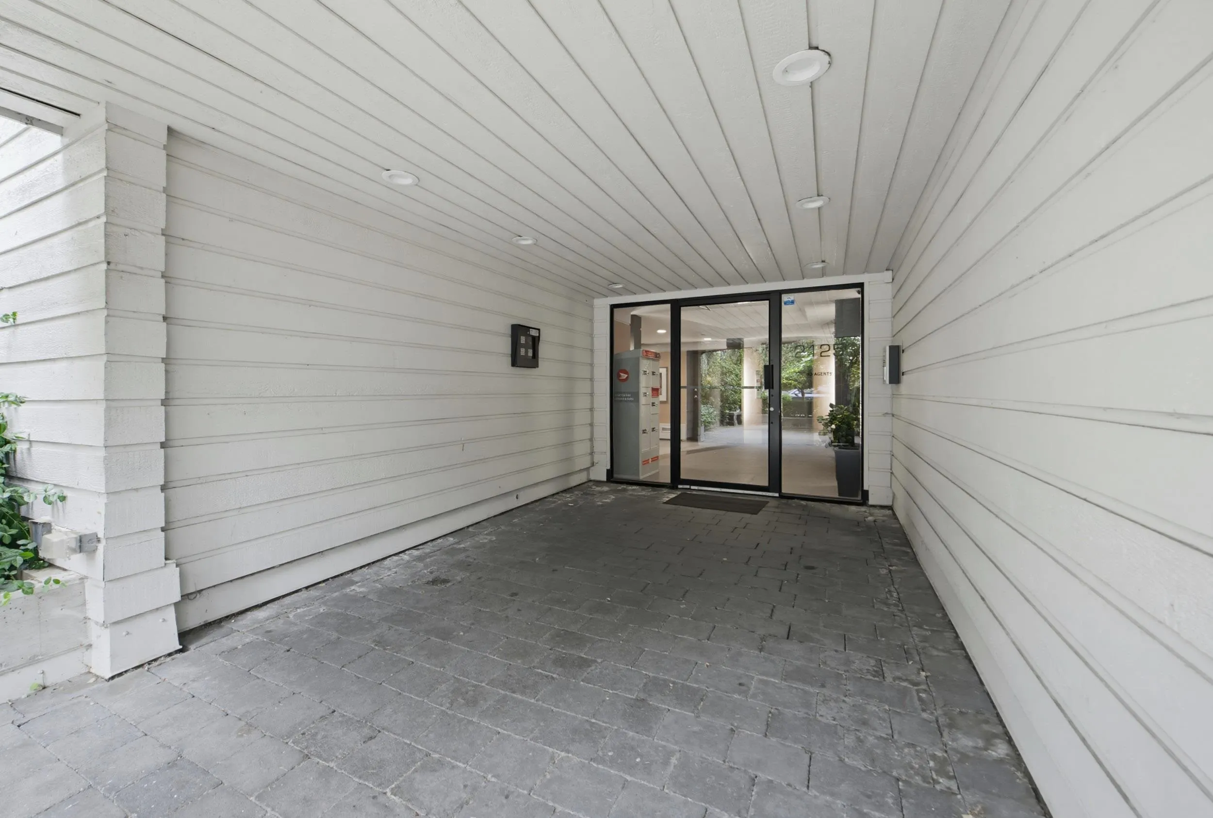 2125 W 2nd Avenue #301