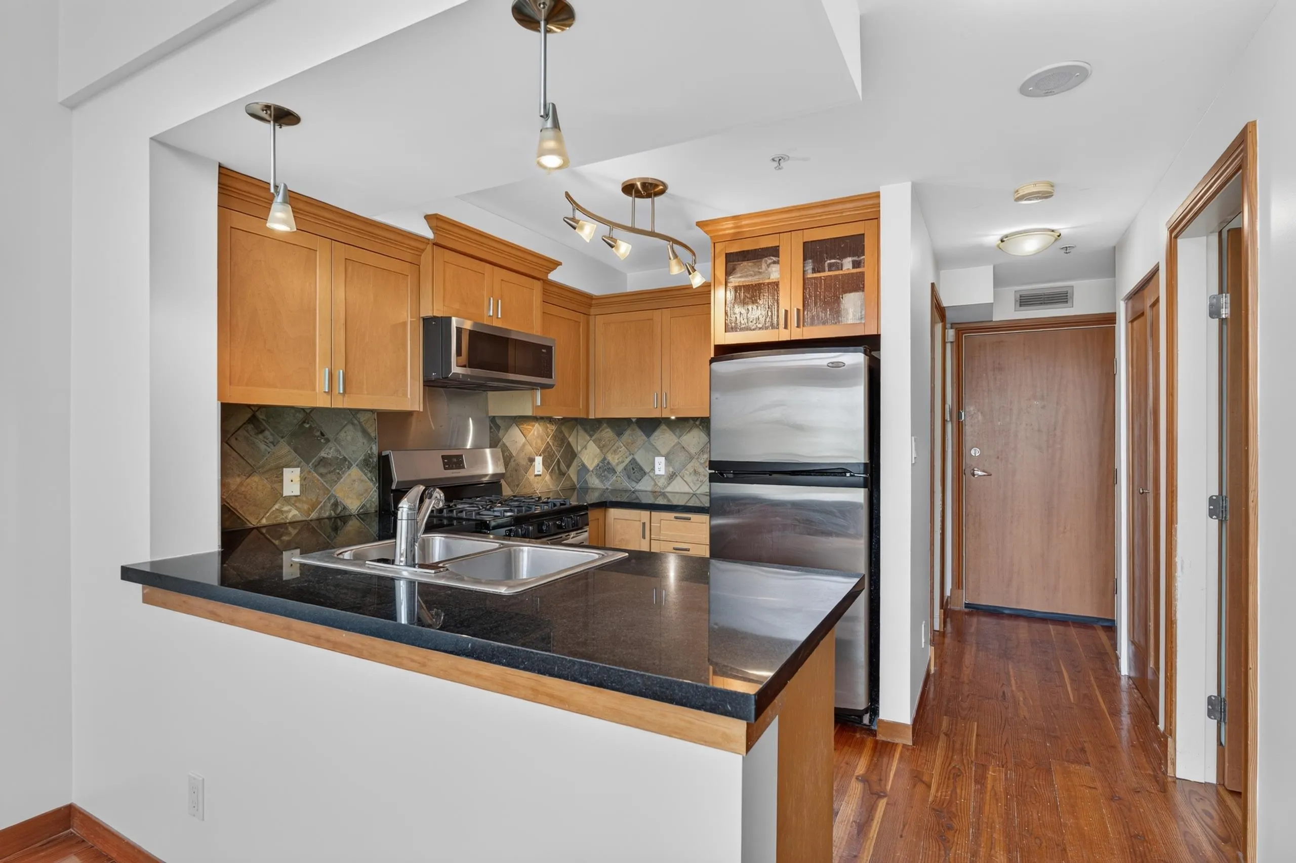 7 Rialto Court #201