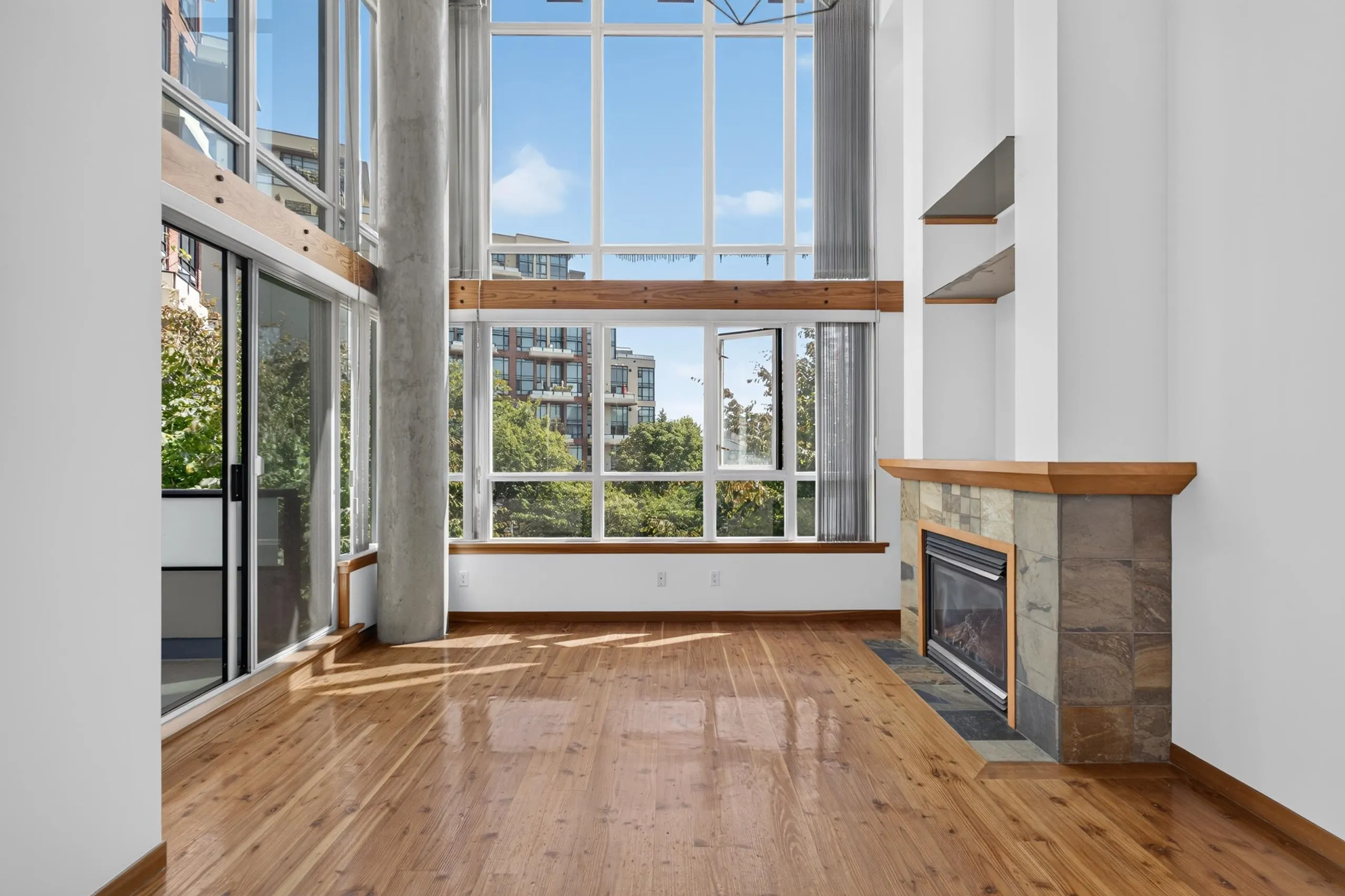 7 Rialto Court #201