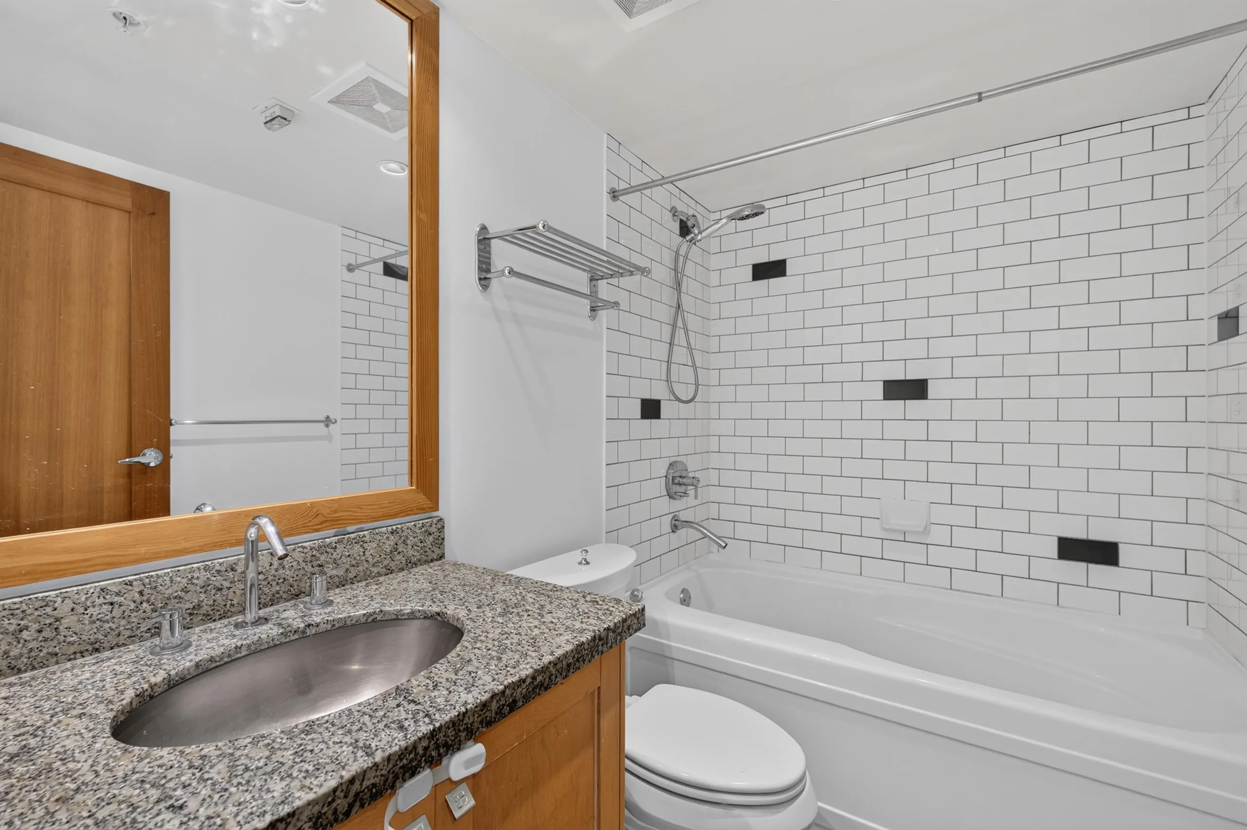7 Rialto Court #201