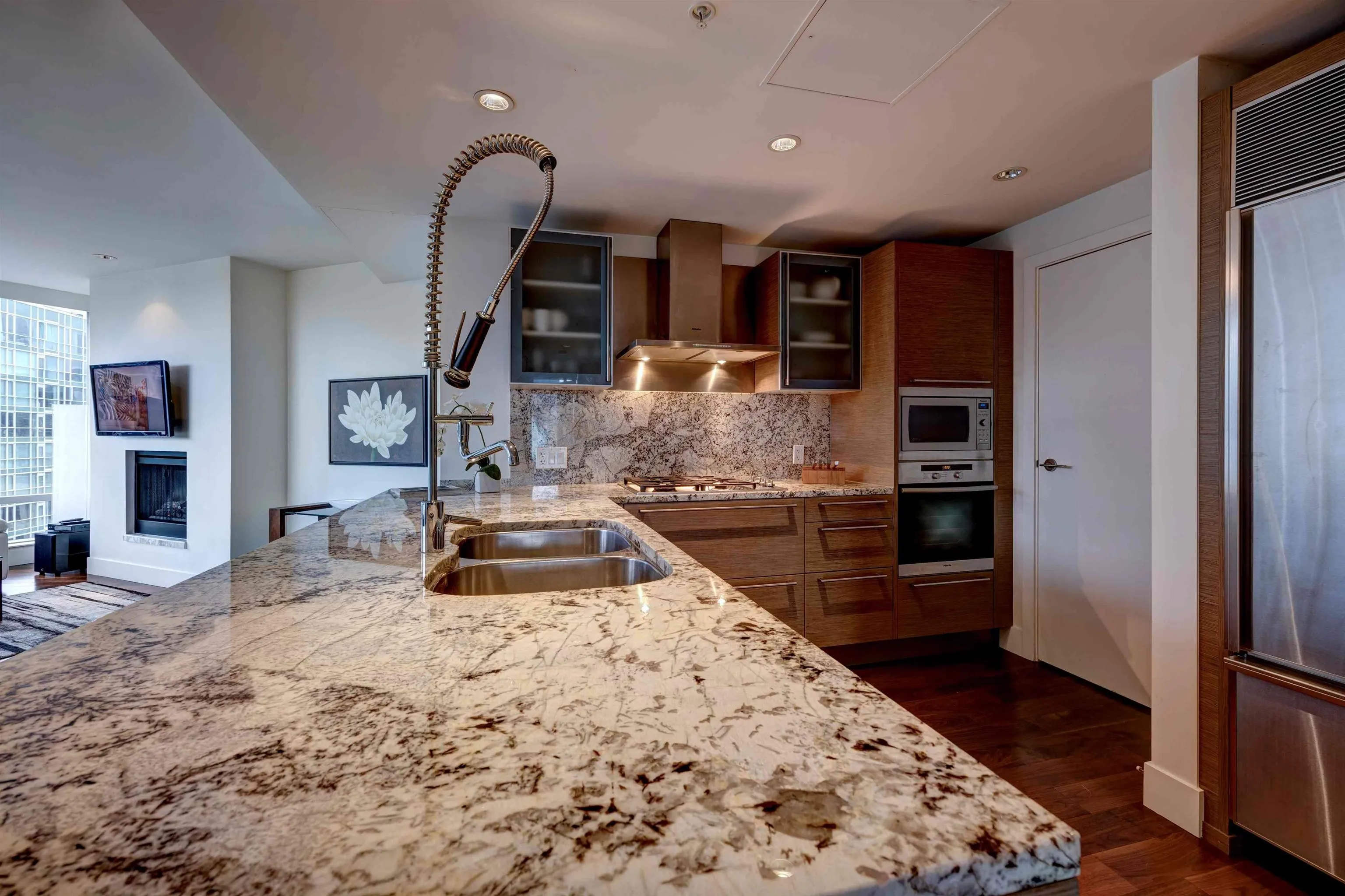 1111 Alberni Street #3008