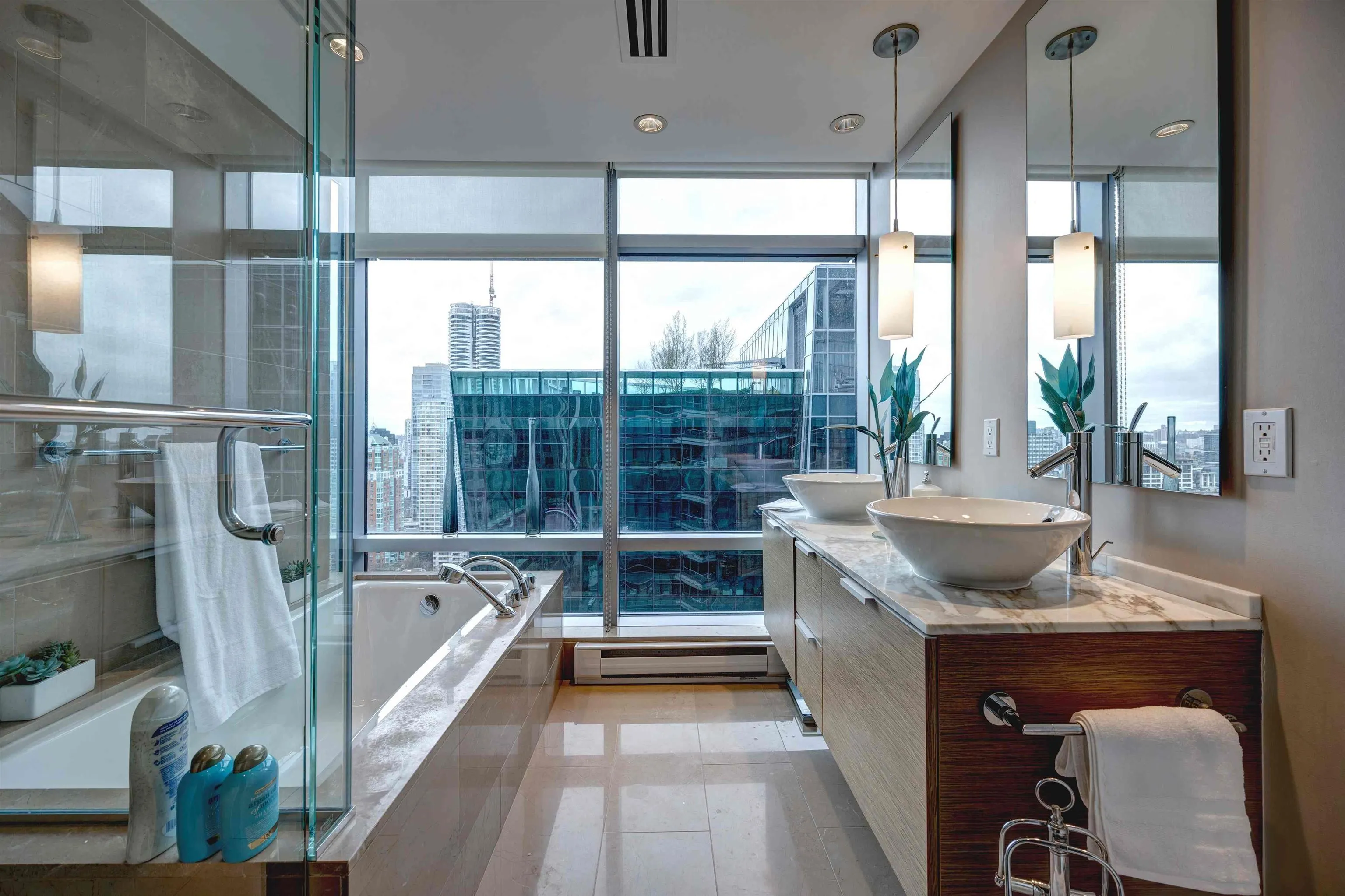 1111 Alberni Street #3008