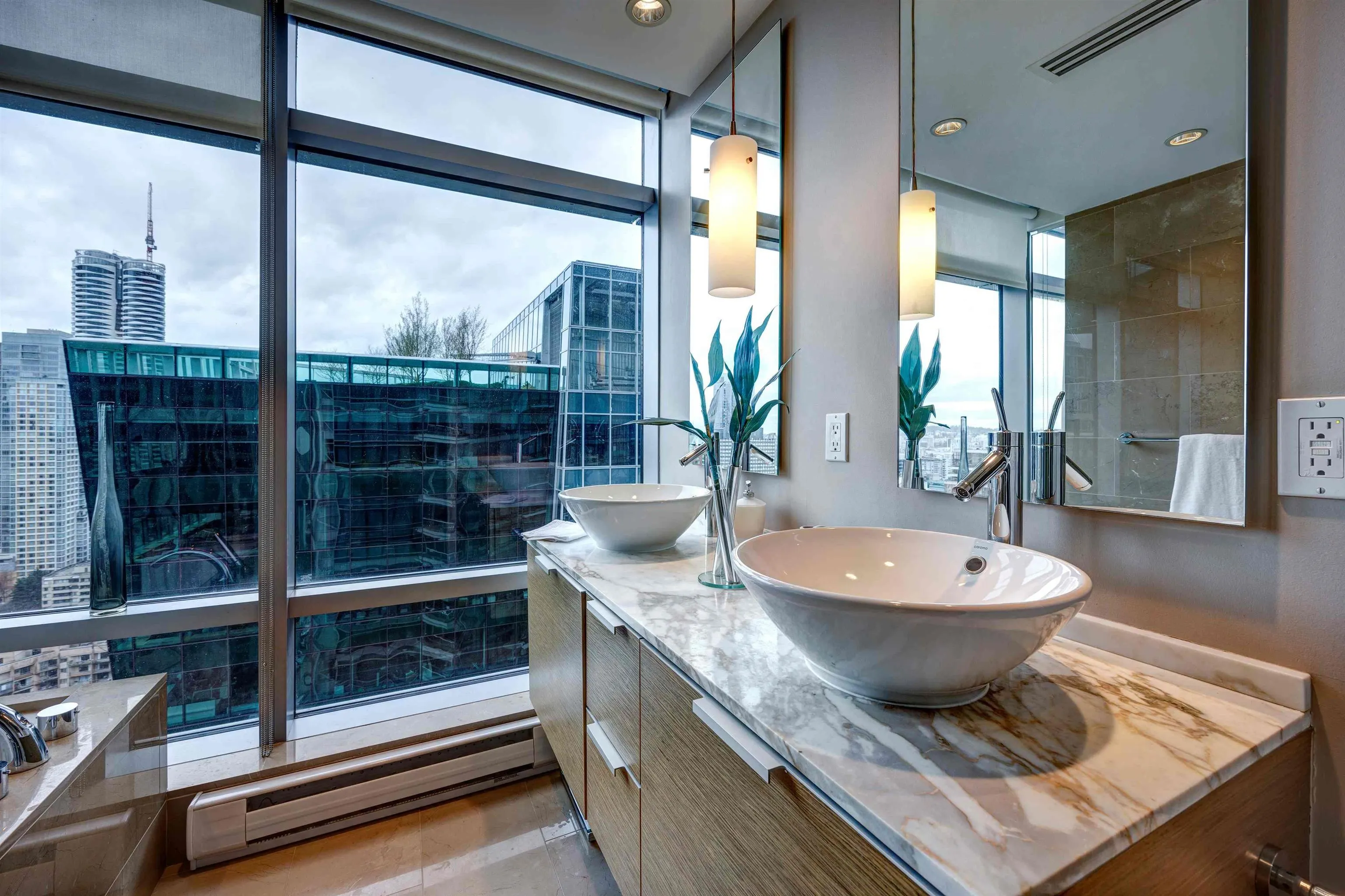 1111 Alberni Street #3008