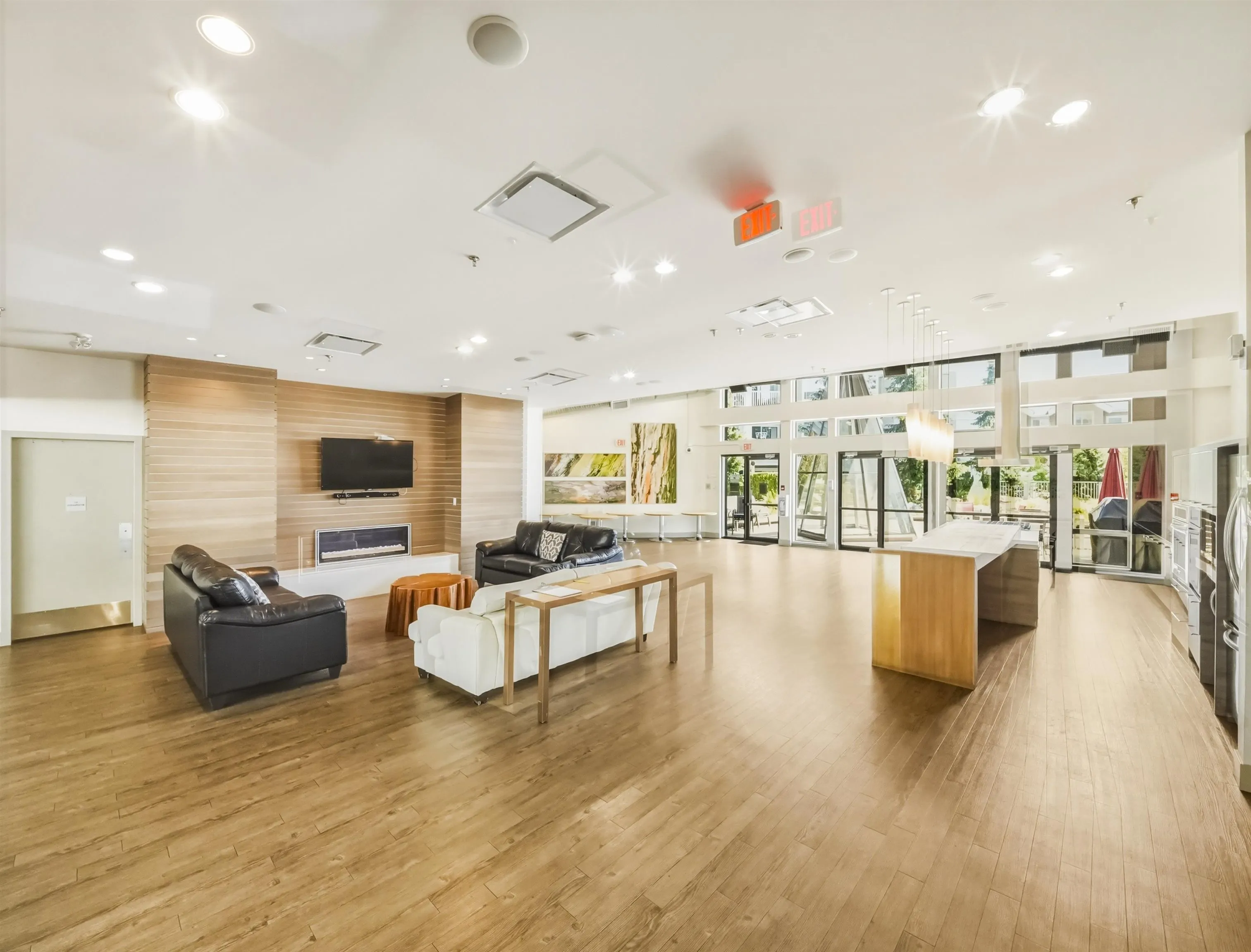 6480 194 Street #319