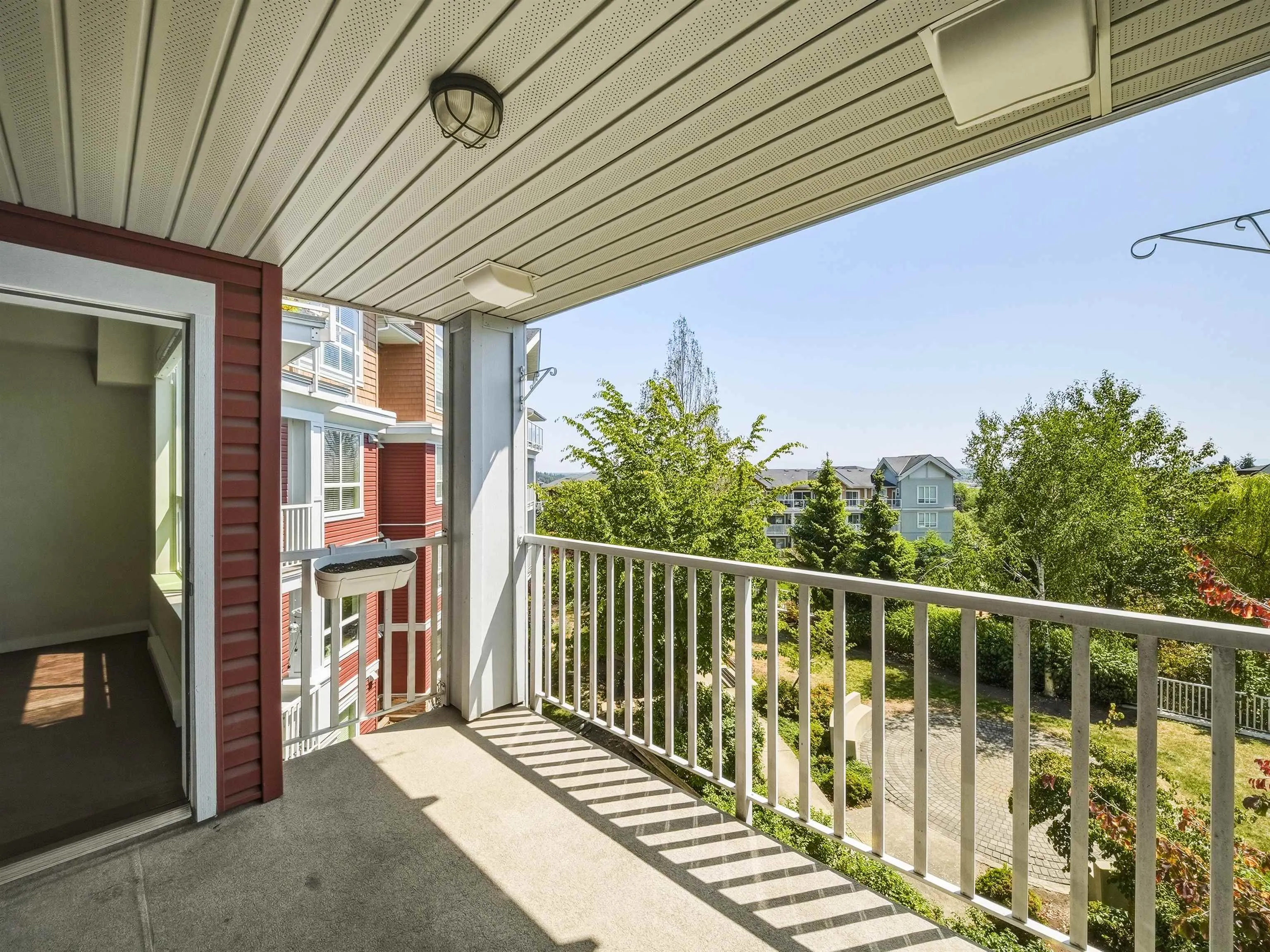 6480 194 Street #319