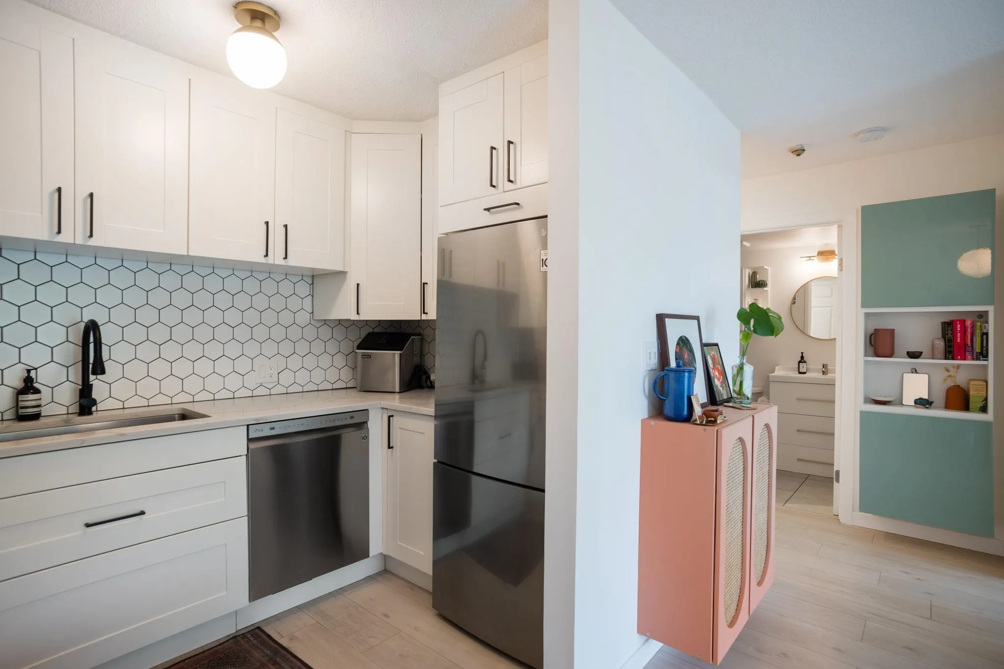 1864 Frances Street #405