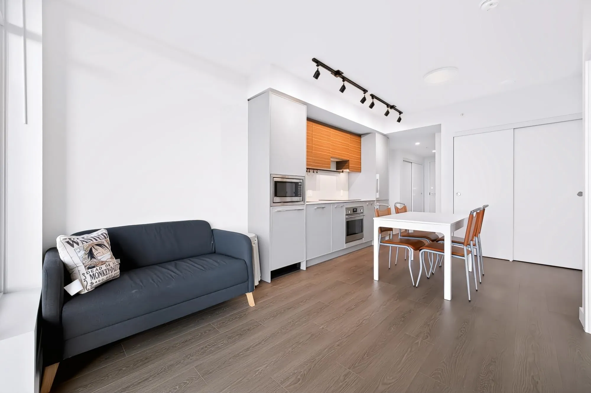 13745 George Junction #901