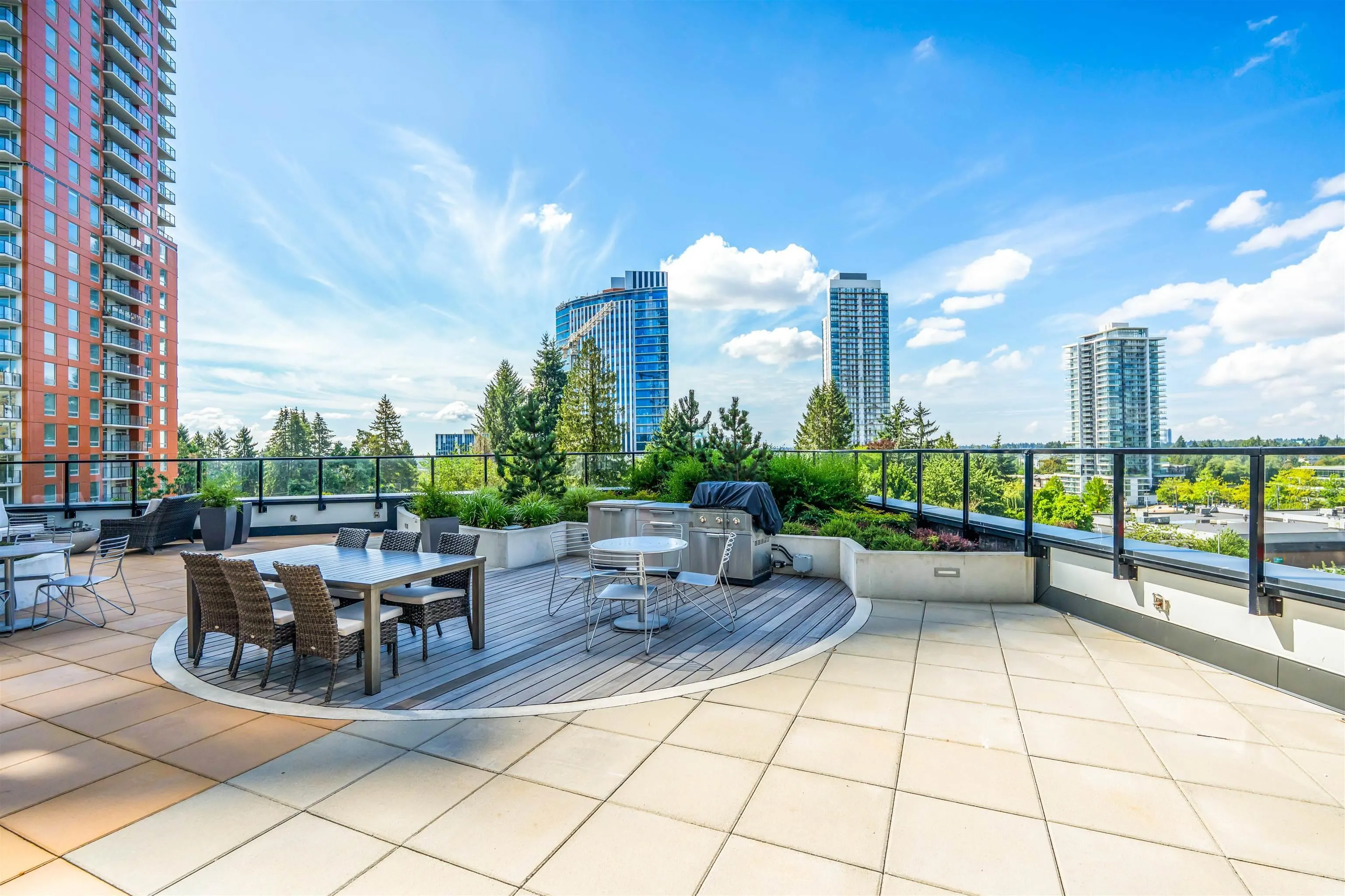 13745 George Junction #901
