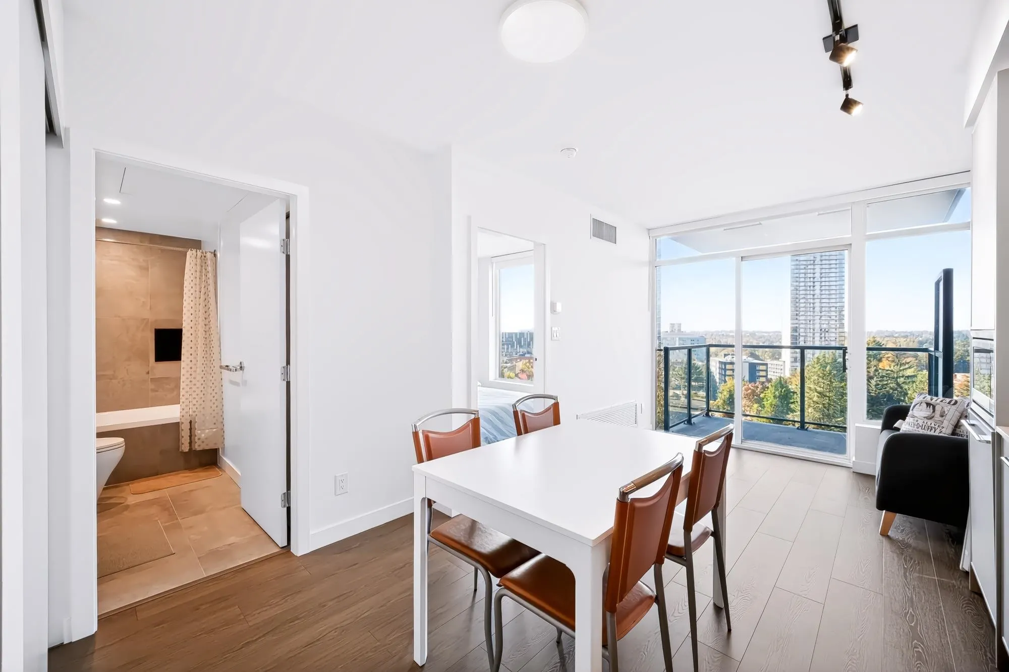 13745 George Junction #901