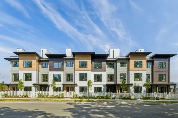 20434 72 Avenue #25