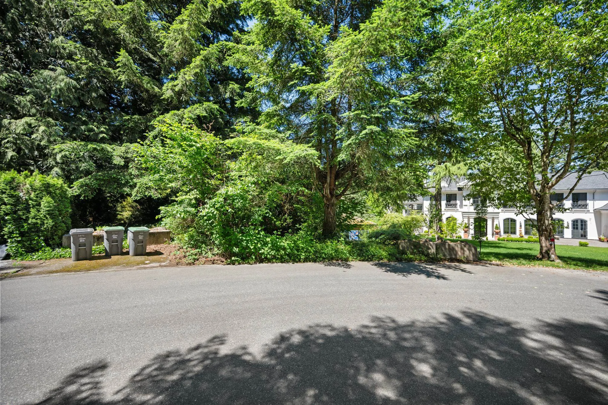 14069 26a Avenue