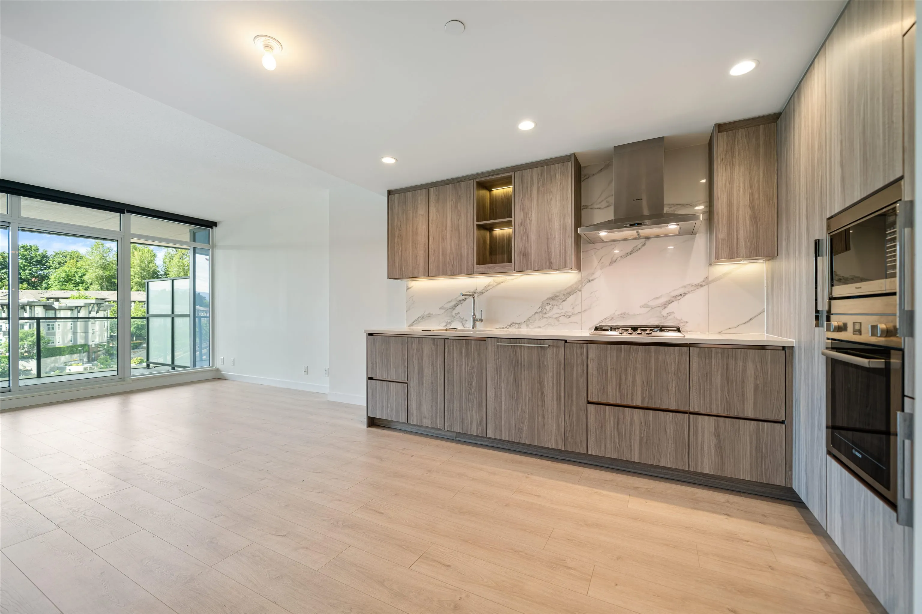 4890 Lougheed Highway #505