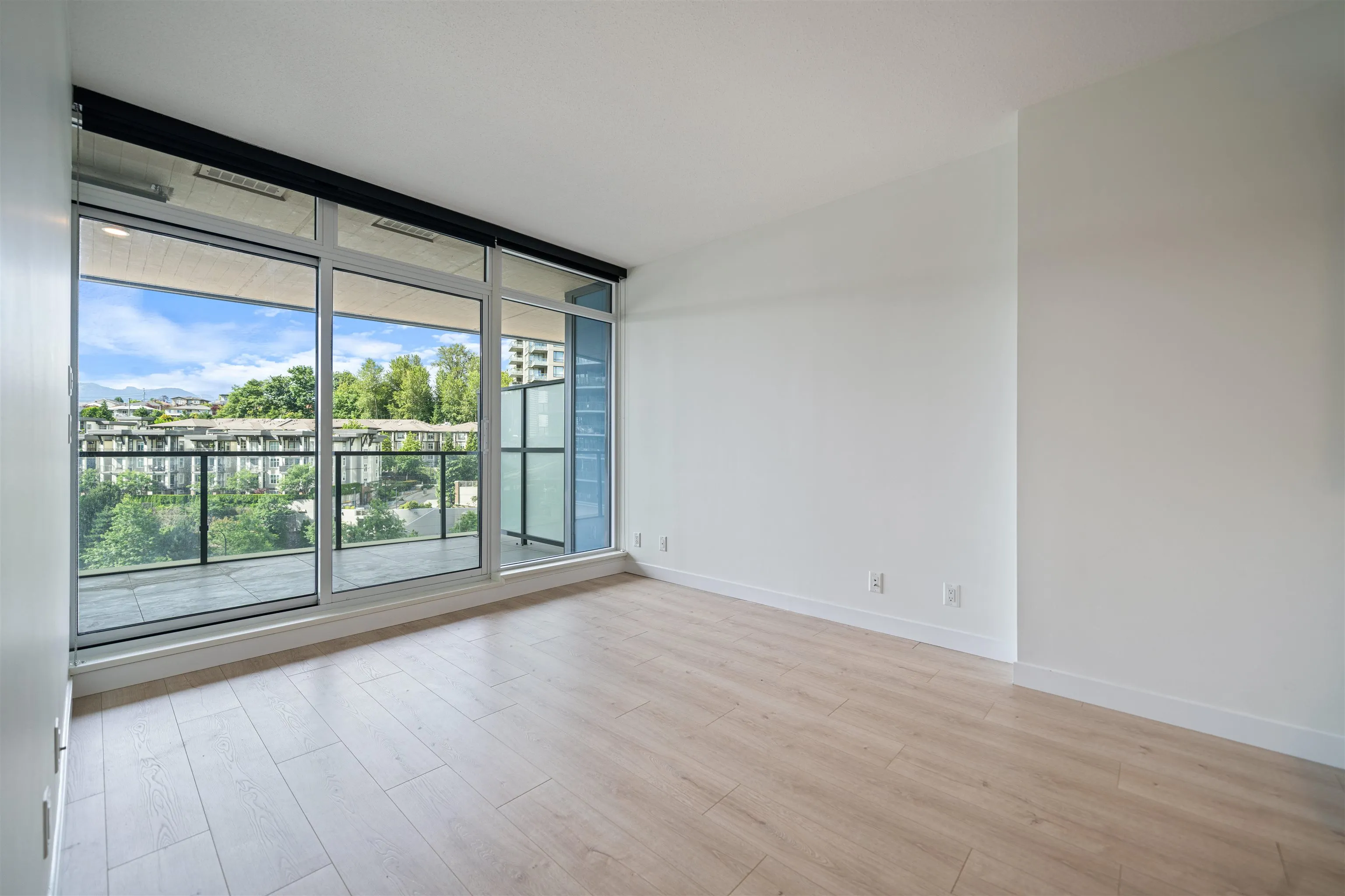 4890 Lougheed Highway #505