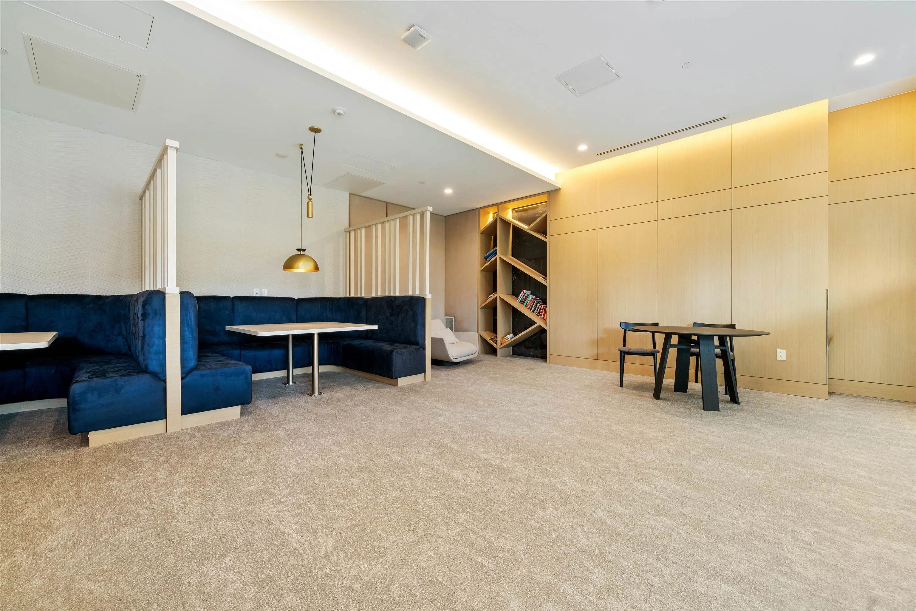 4890 Lougheed Highway #505
