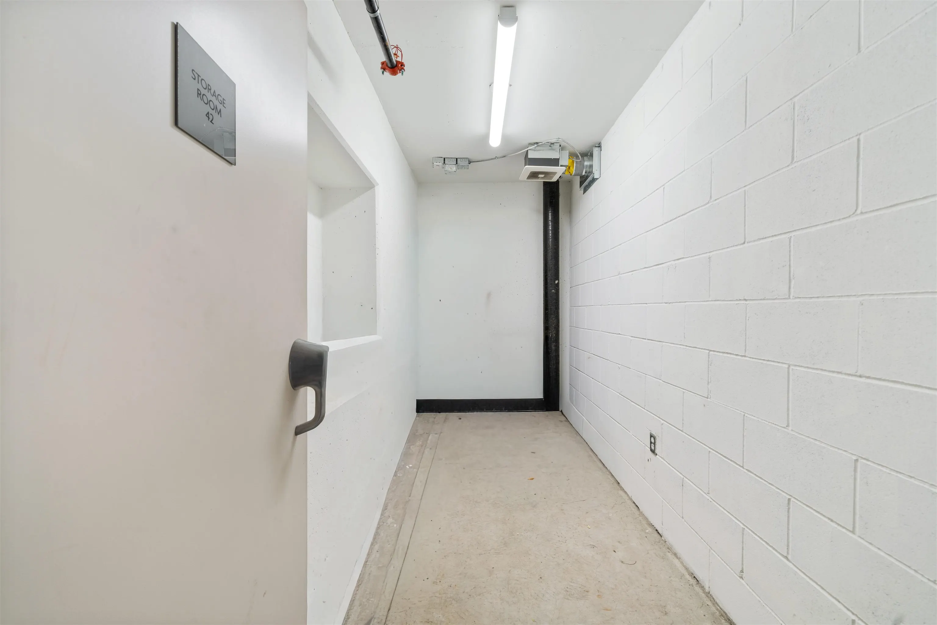 4890 Lougheed Highway #505
