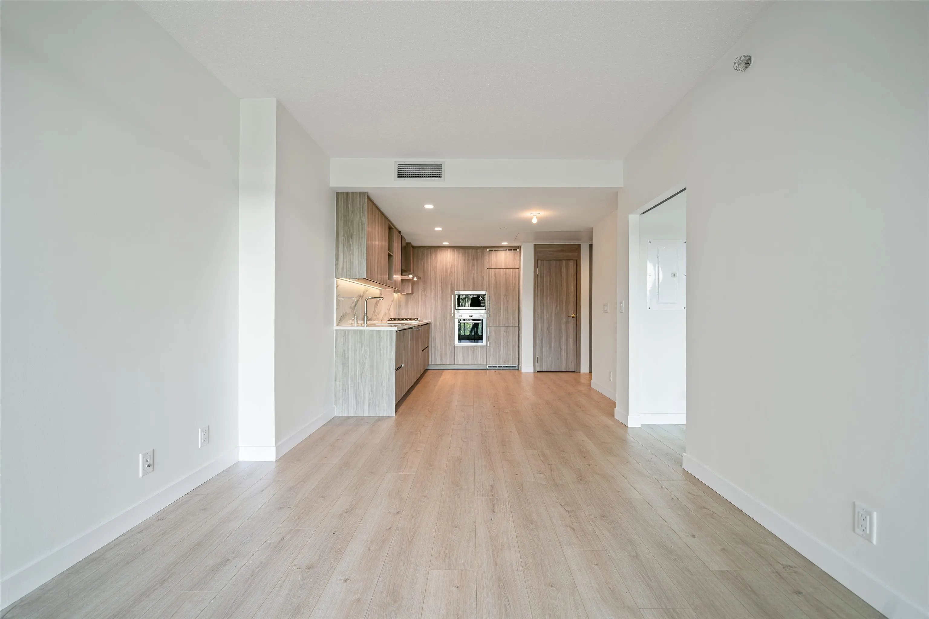 4890 Lougheed Highway #505
