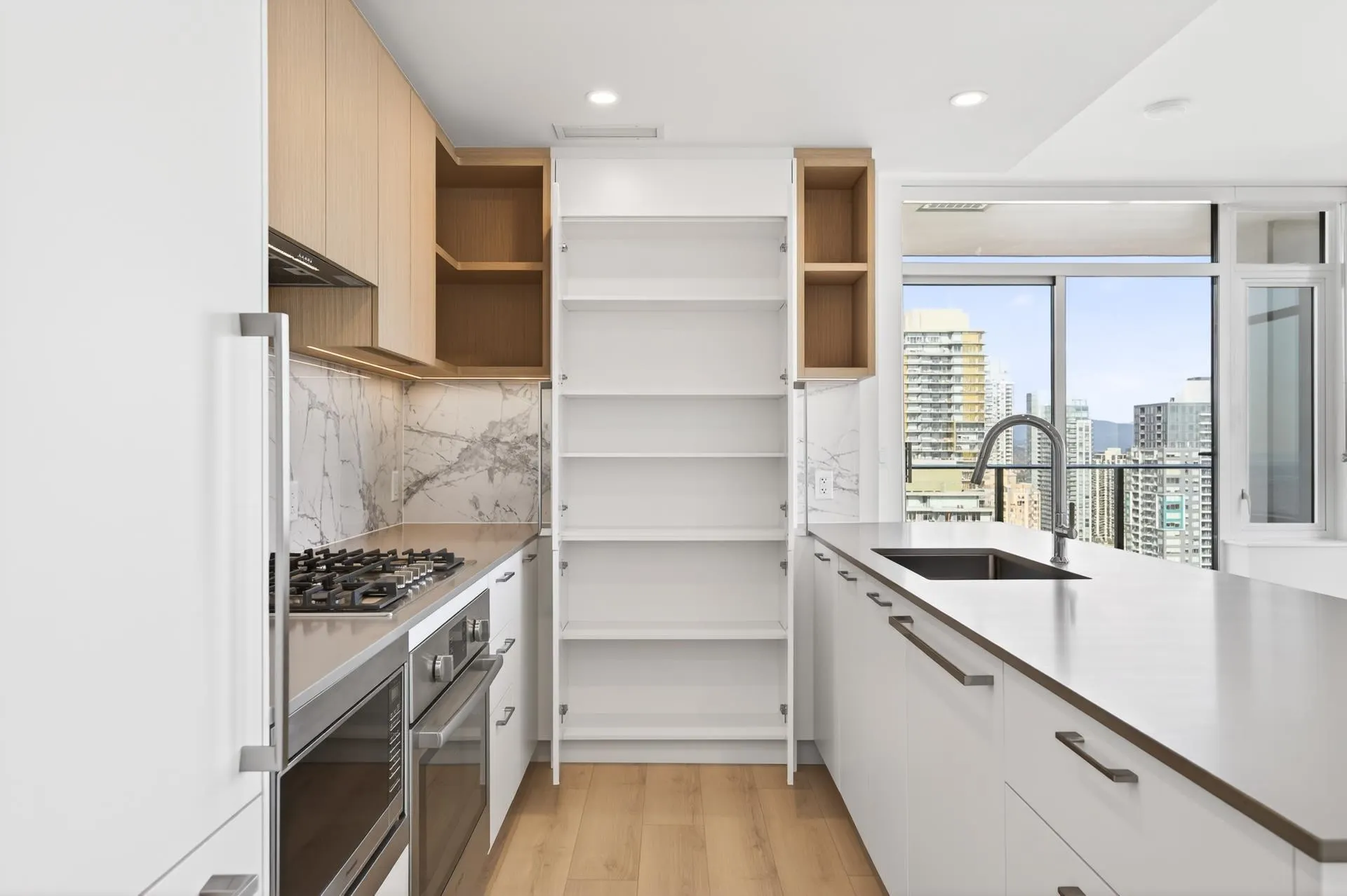 6468 Willingdon Avenue #2809