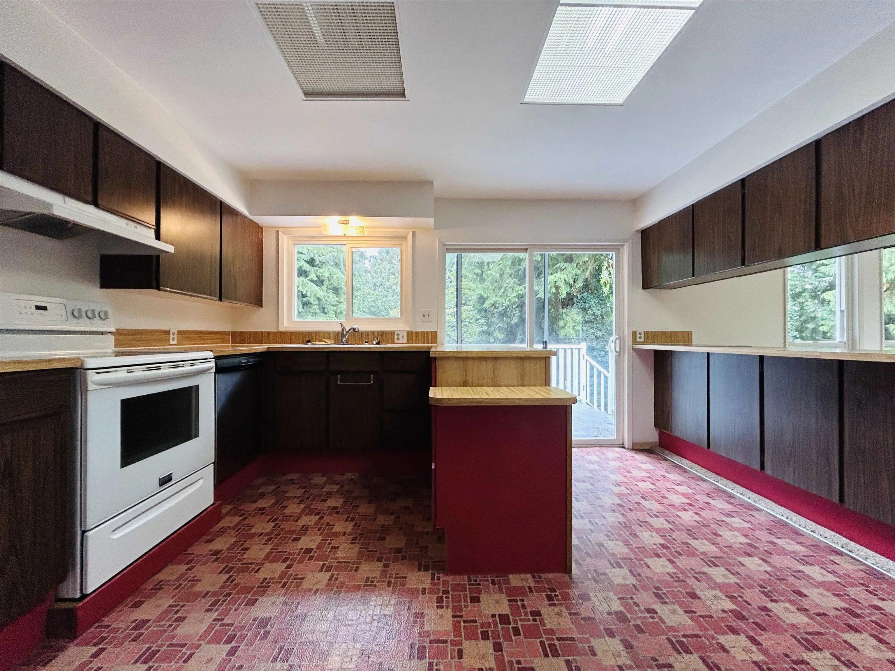 1404 Winslow Avenue