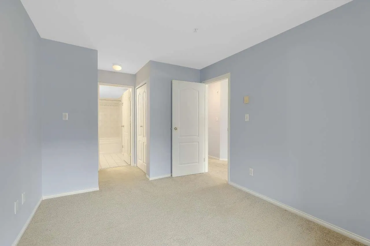 5888 Dover Crescent #316