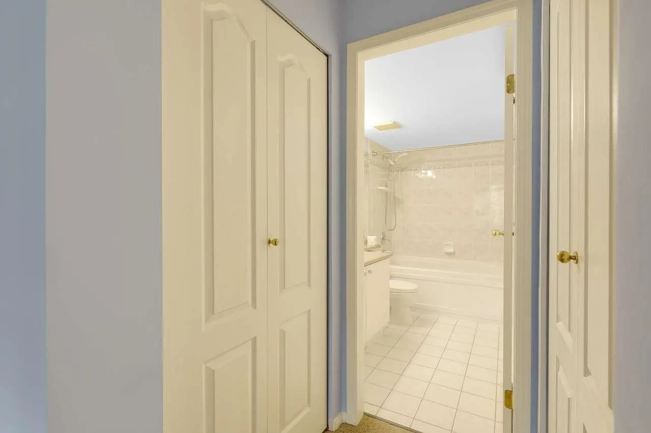 5888 Dover Crescent #316