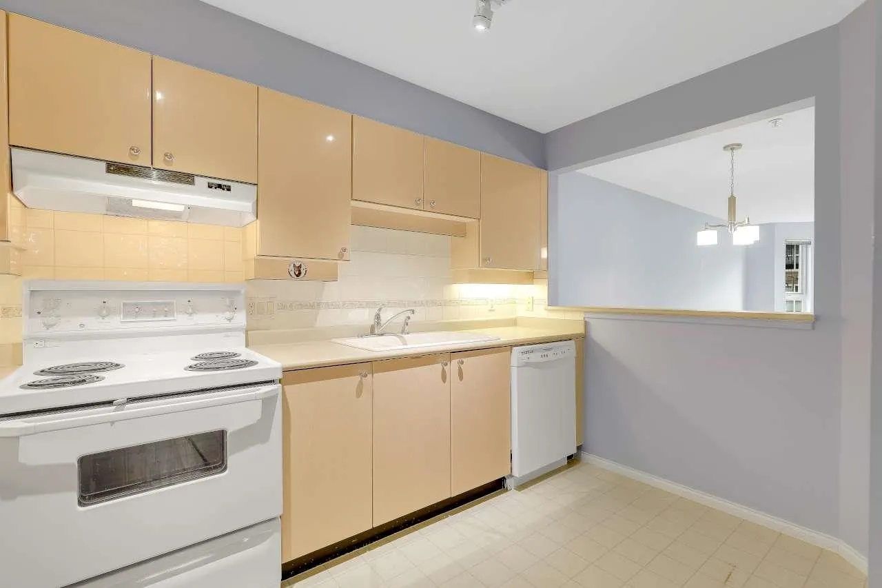 5888 Dover Crescent #316