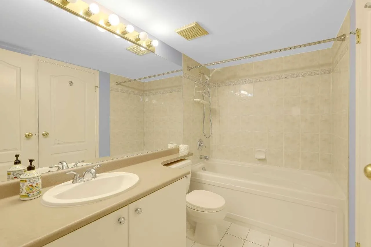 5888 Dover Crescent #316