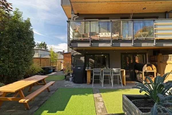 2336 Wall Street #214