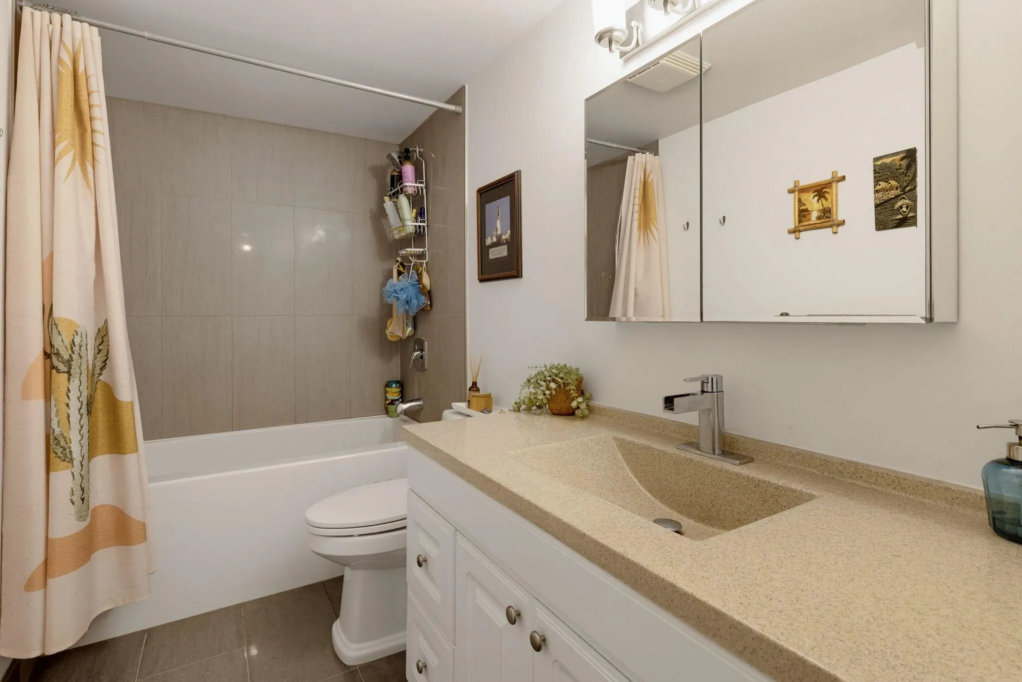 2336 Wall Street #214