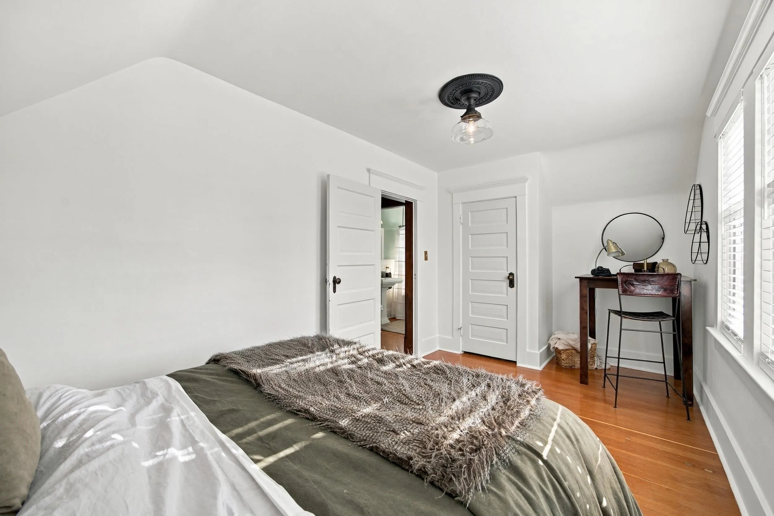 121 E 27th Street