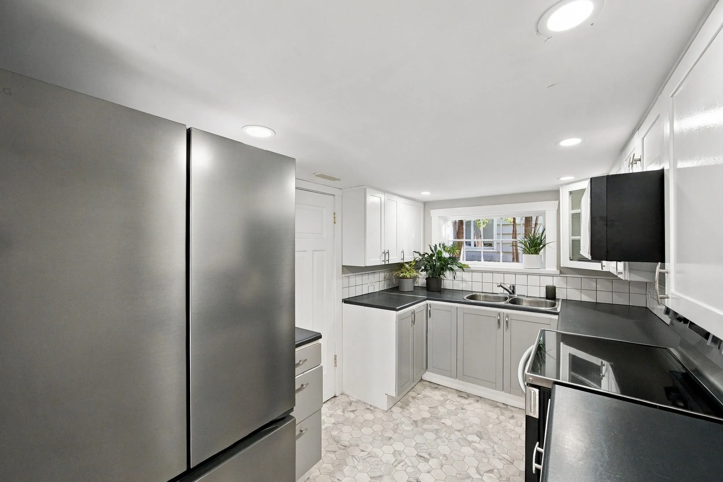 121 E 27th Street
