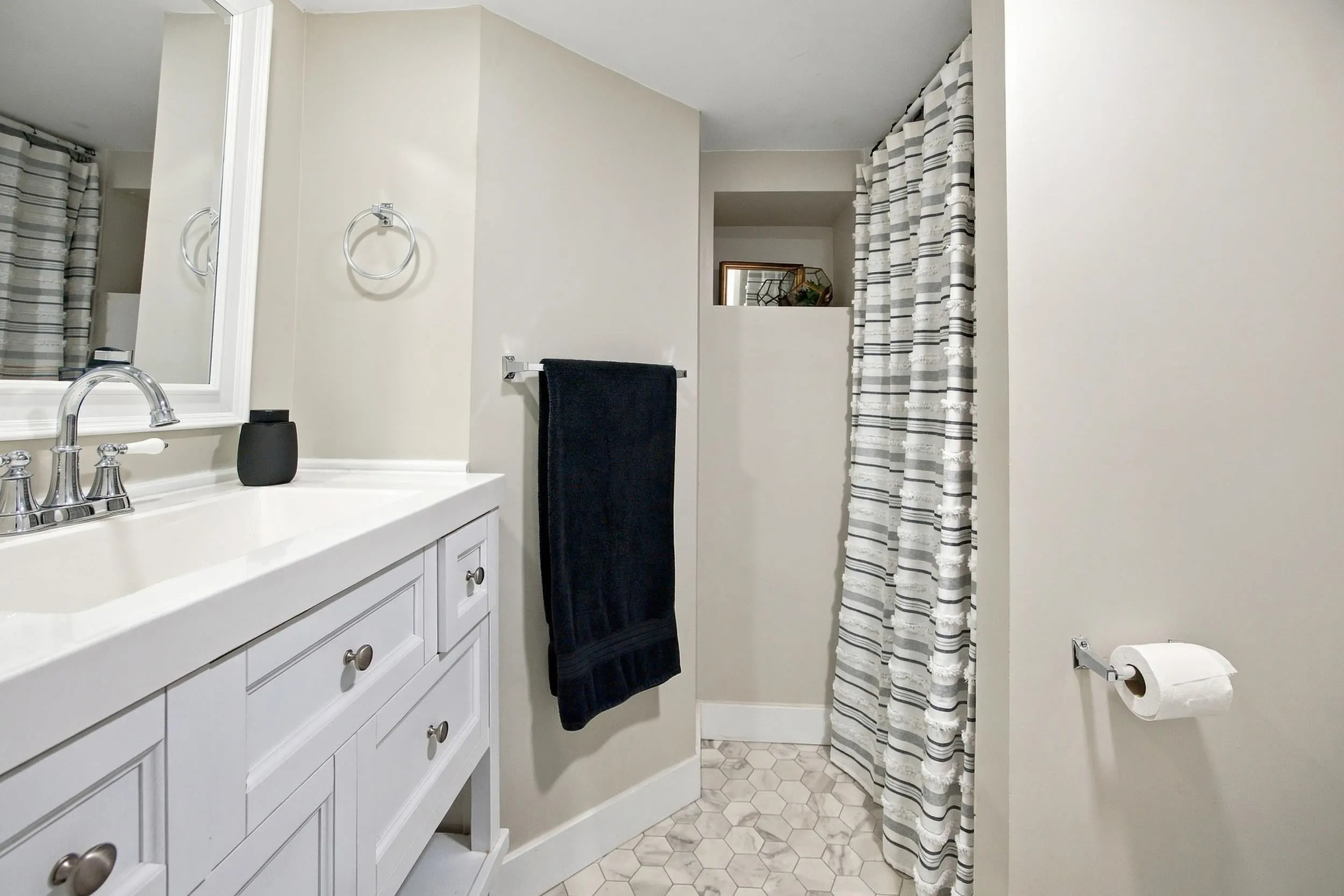 121 E 27th Street