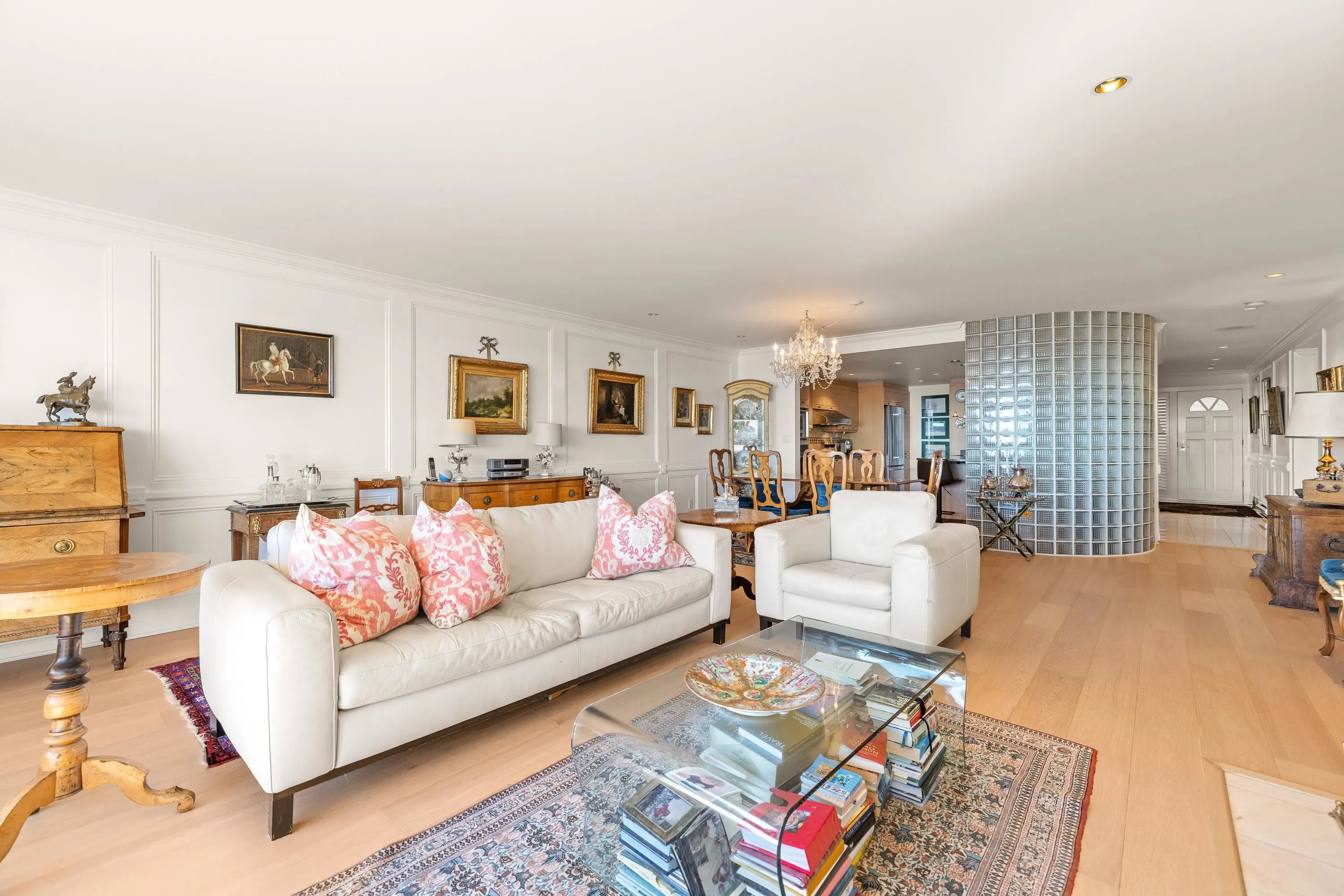 2274 Folkestone Way #102