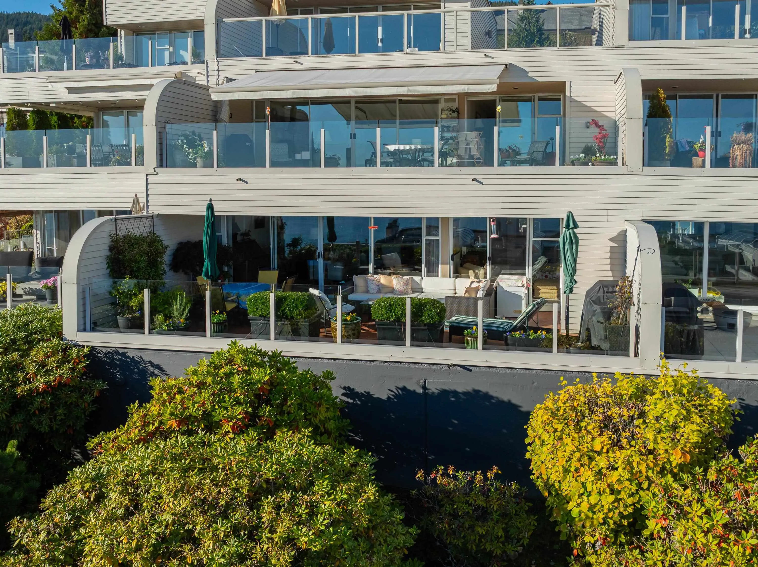 2274 Folkestone Way #102