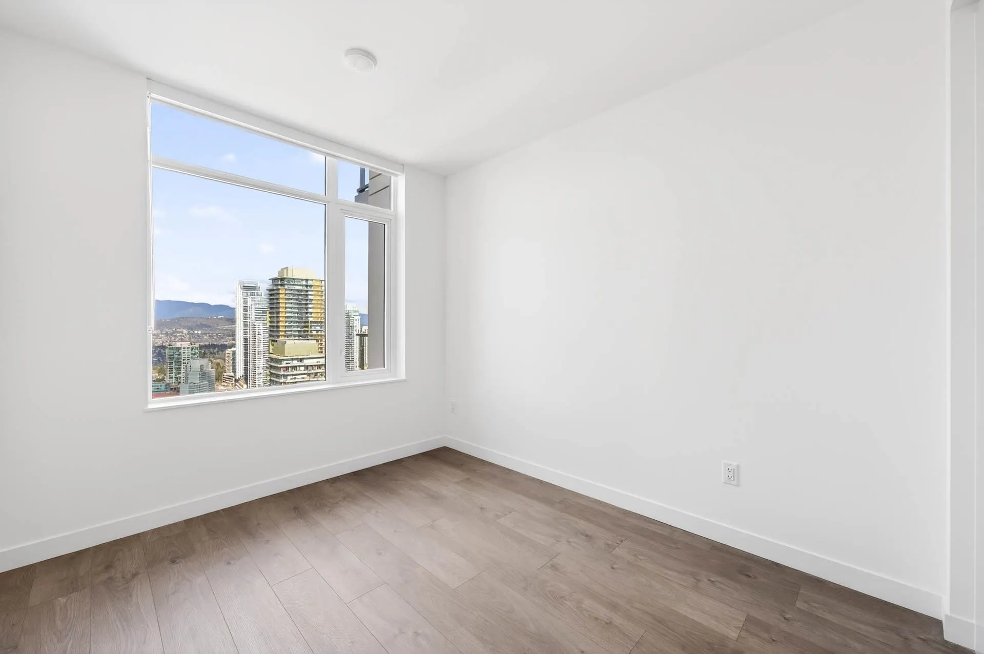 6468 Willingdon Avenue #3507