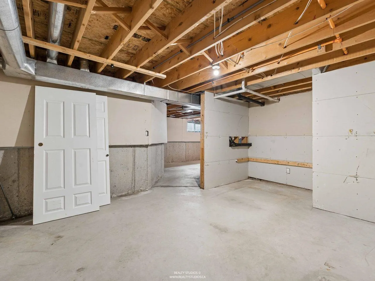 19841 Sunnyside Place