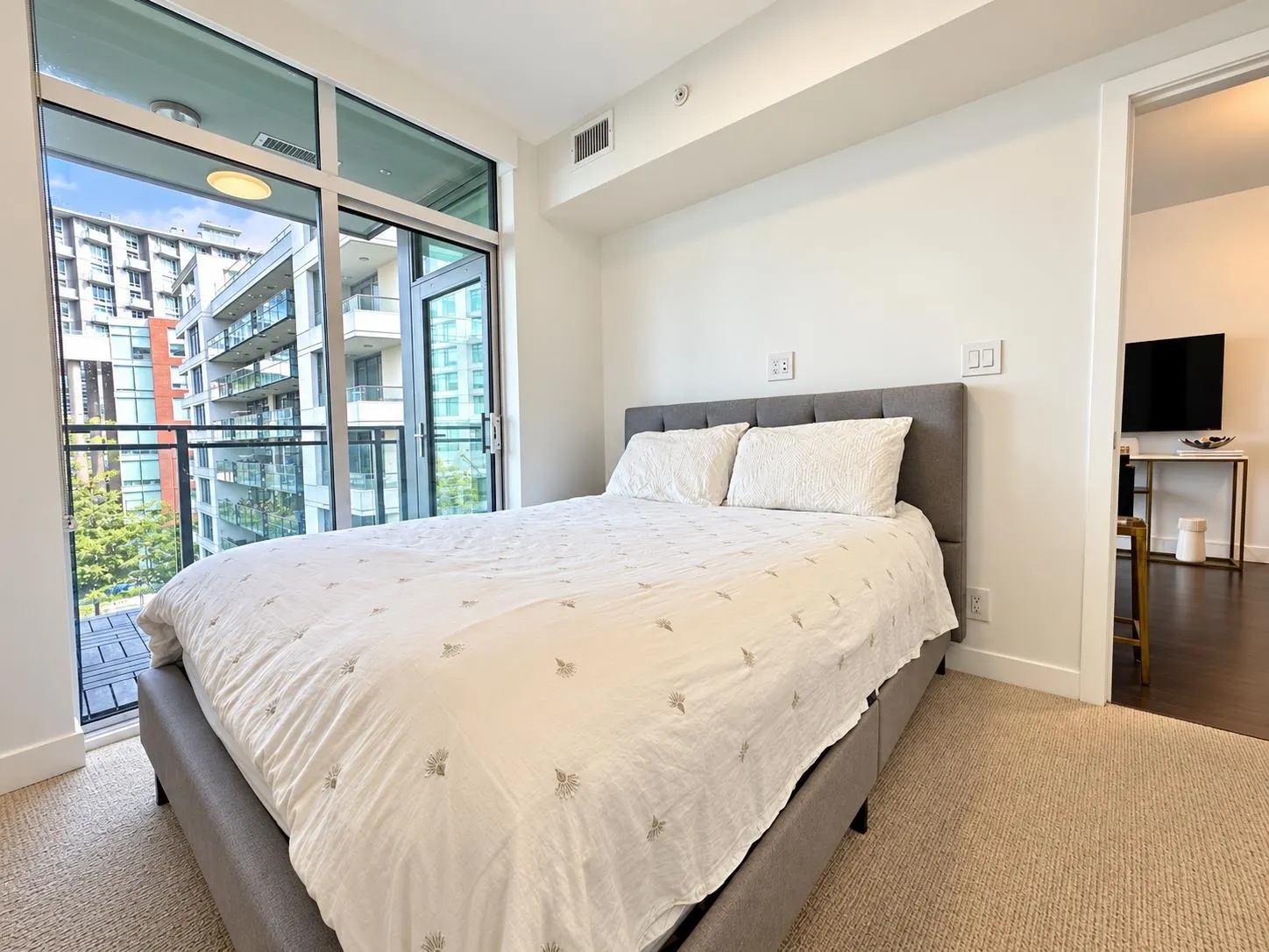 161 E 1st Avenue #601