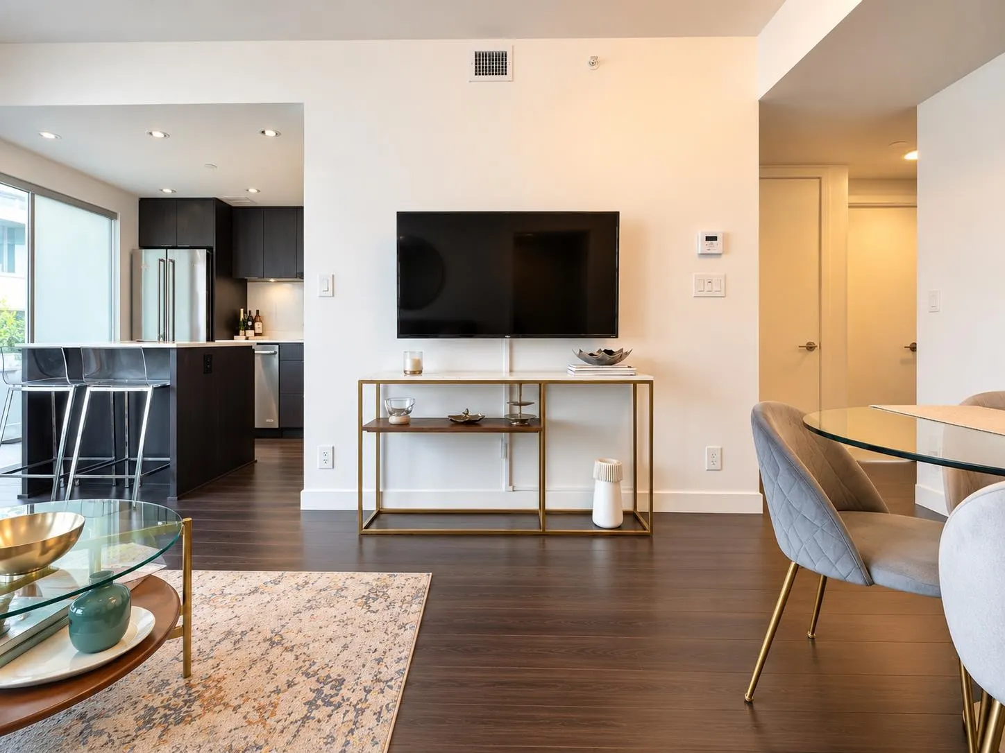 161 E 1st Avenue #601