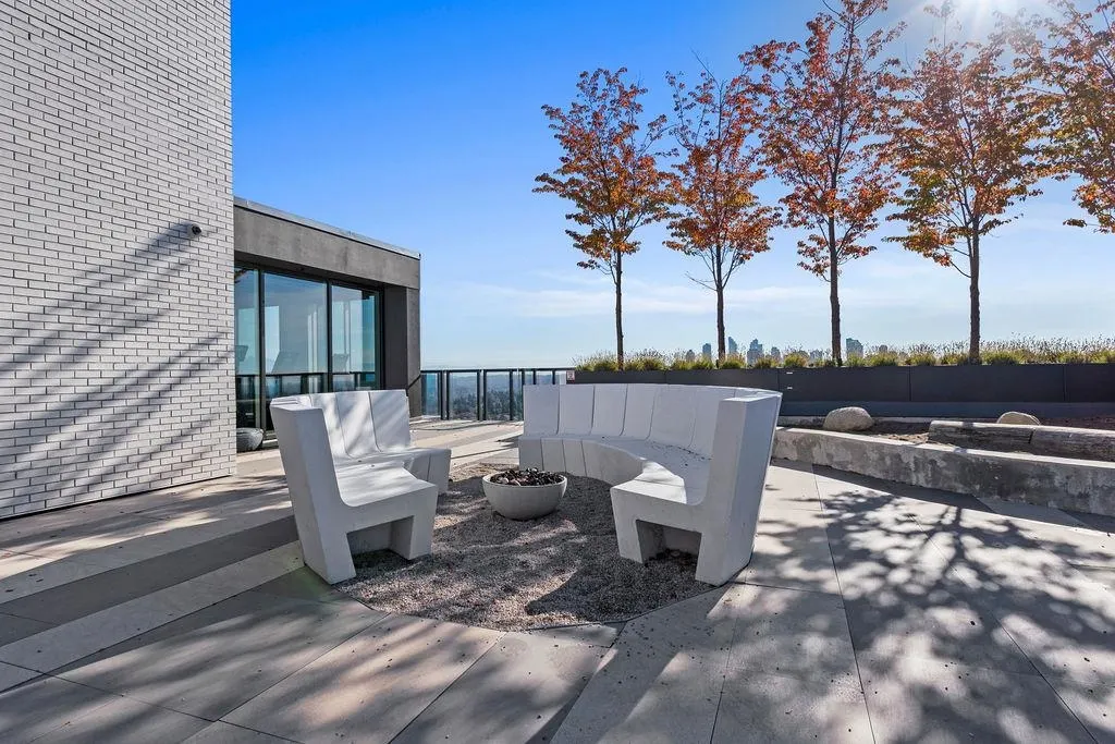 5058 Joyce Street #2504