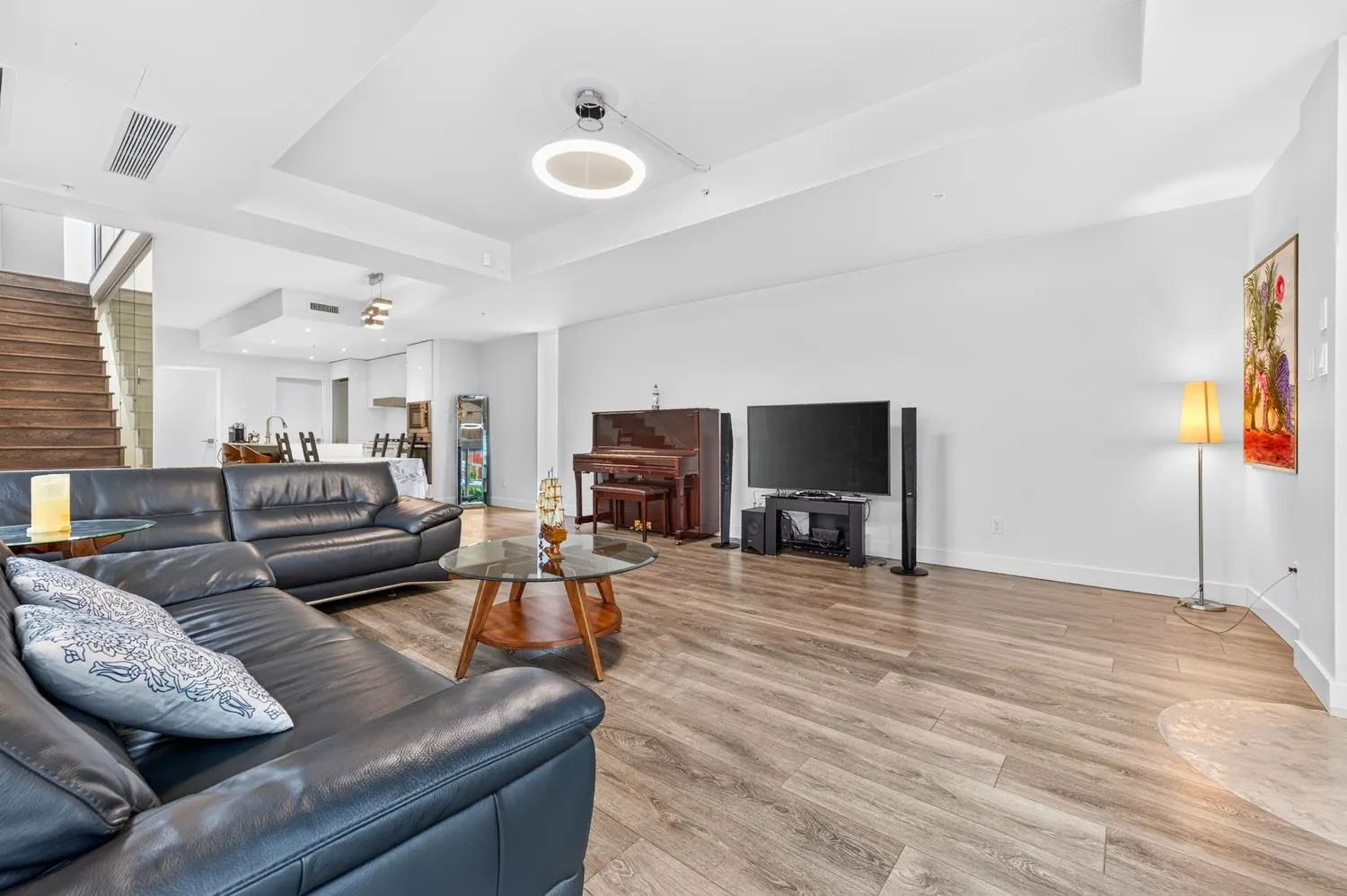759 W 41st Avenue