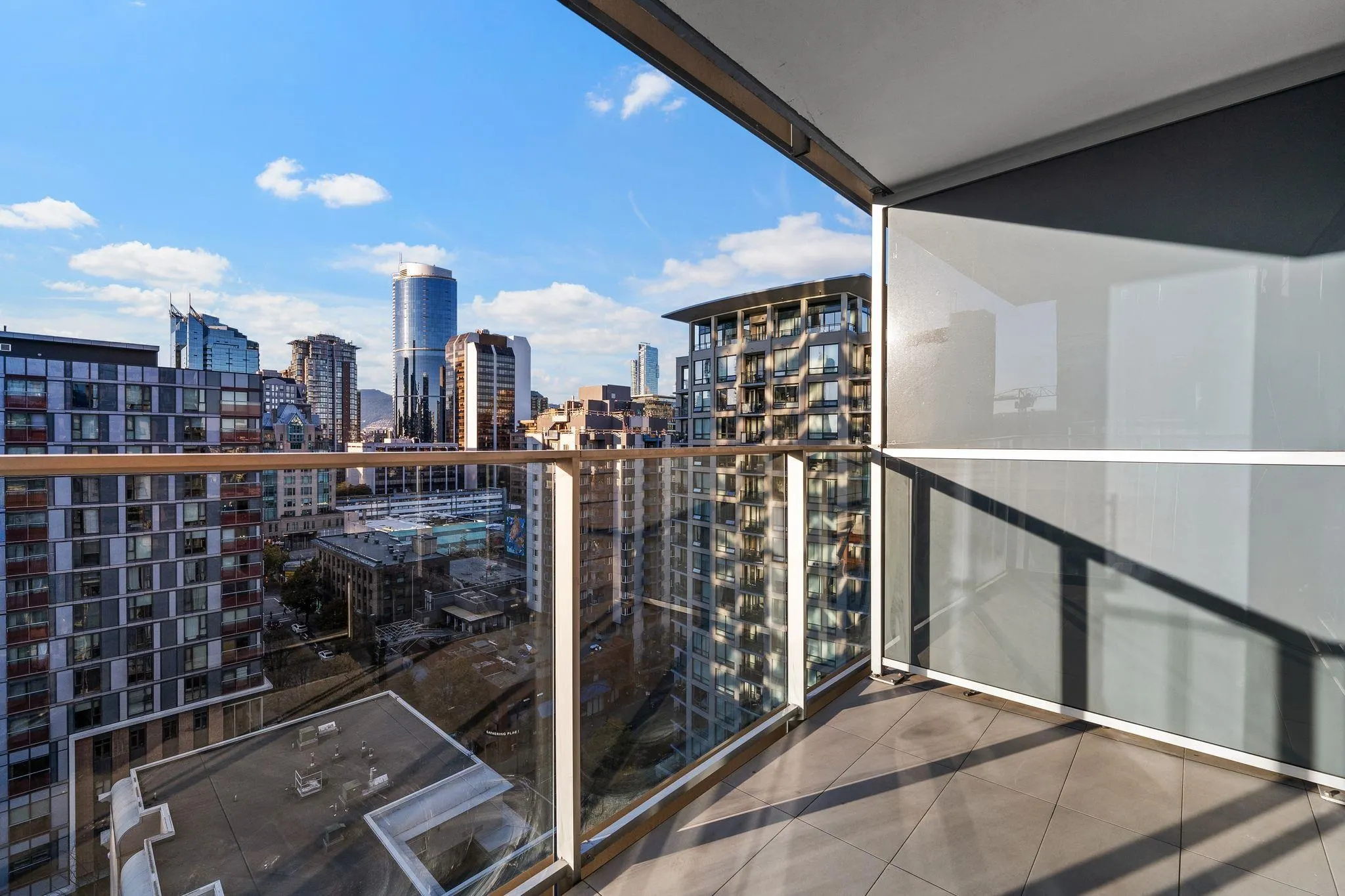 1111 Richards Street #1610