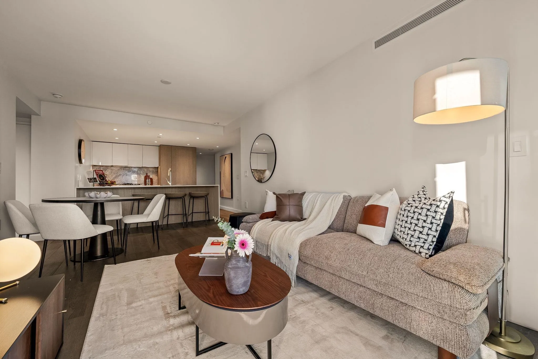 1111 Richards Street #1610