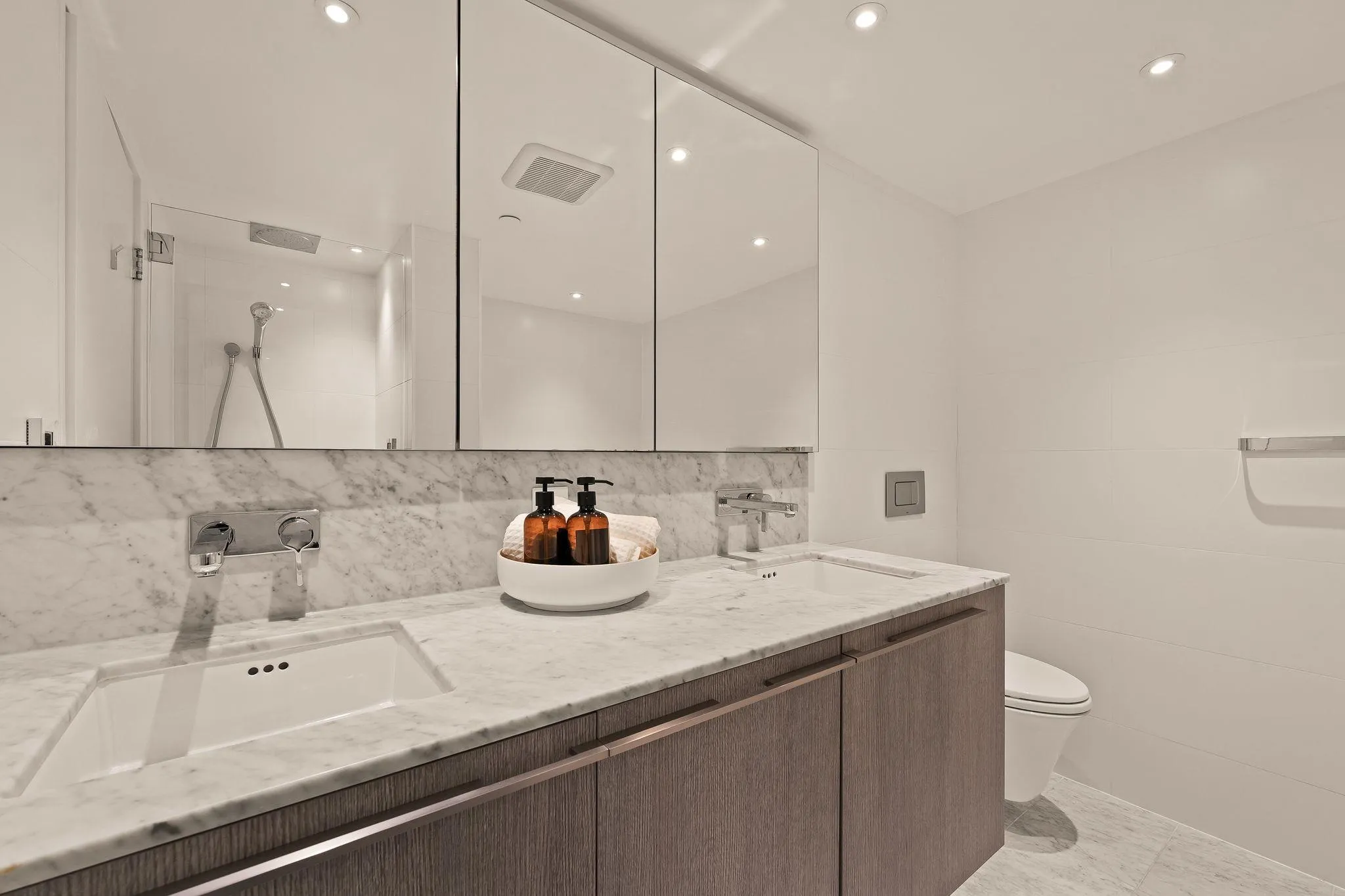 1111 Richards Street #1610